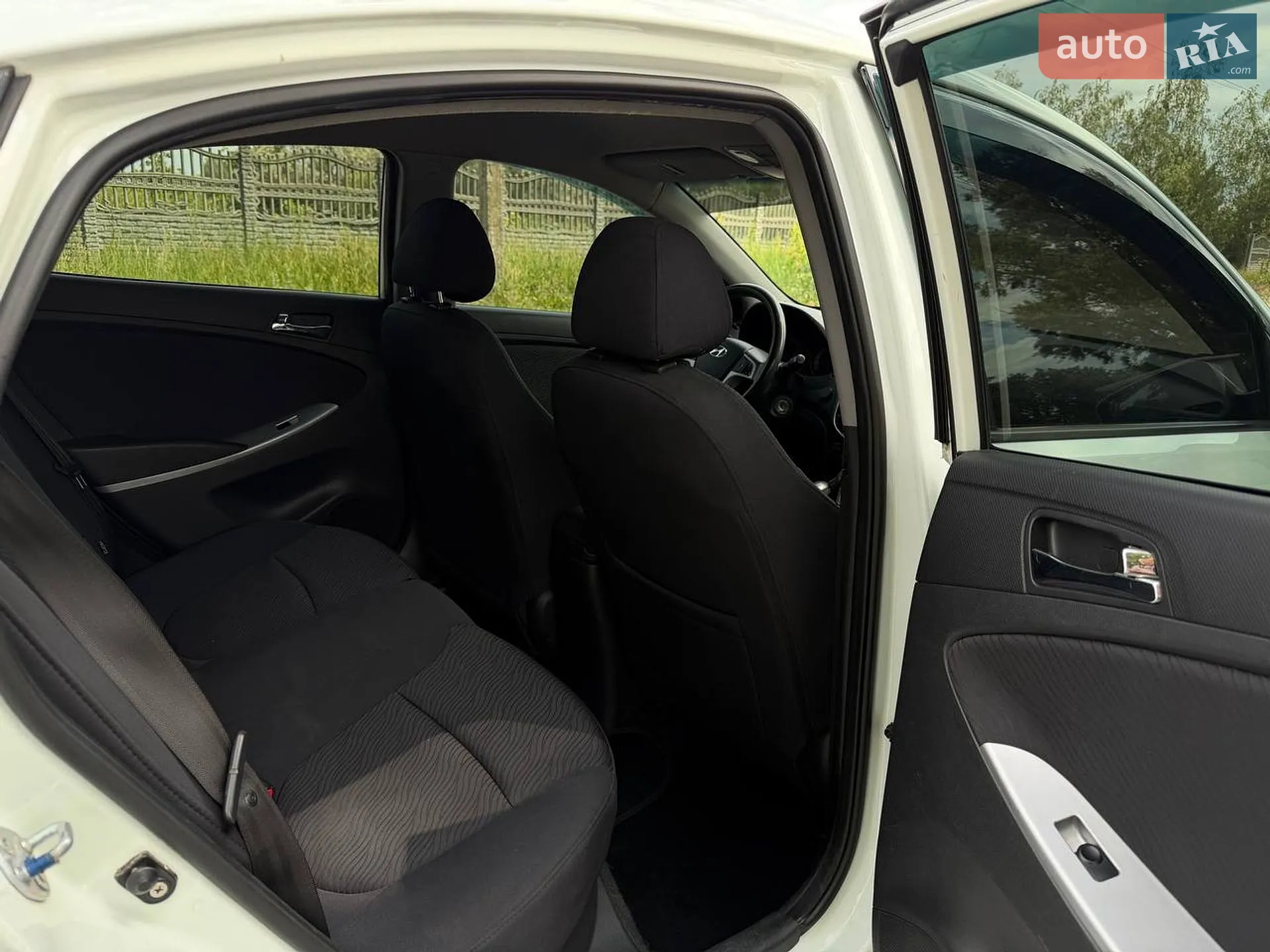 2011 Hyundai Accent - мініатюра 15