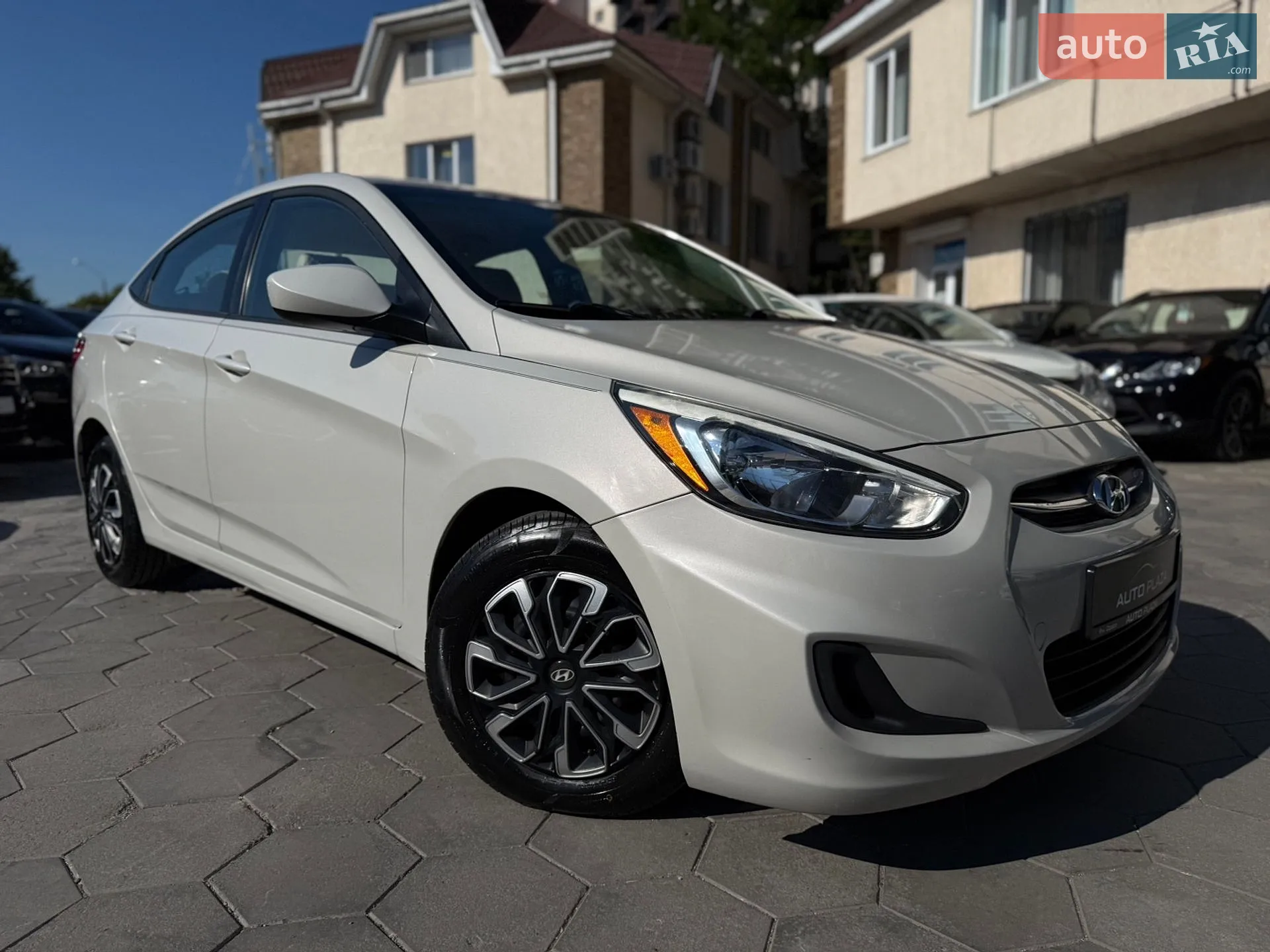 2016 Hyundai Accent - мініатюра 12