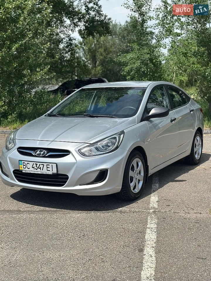 2012 Hyundai Accent - мініатюра 18