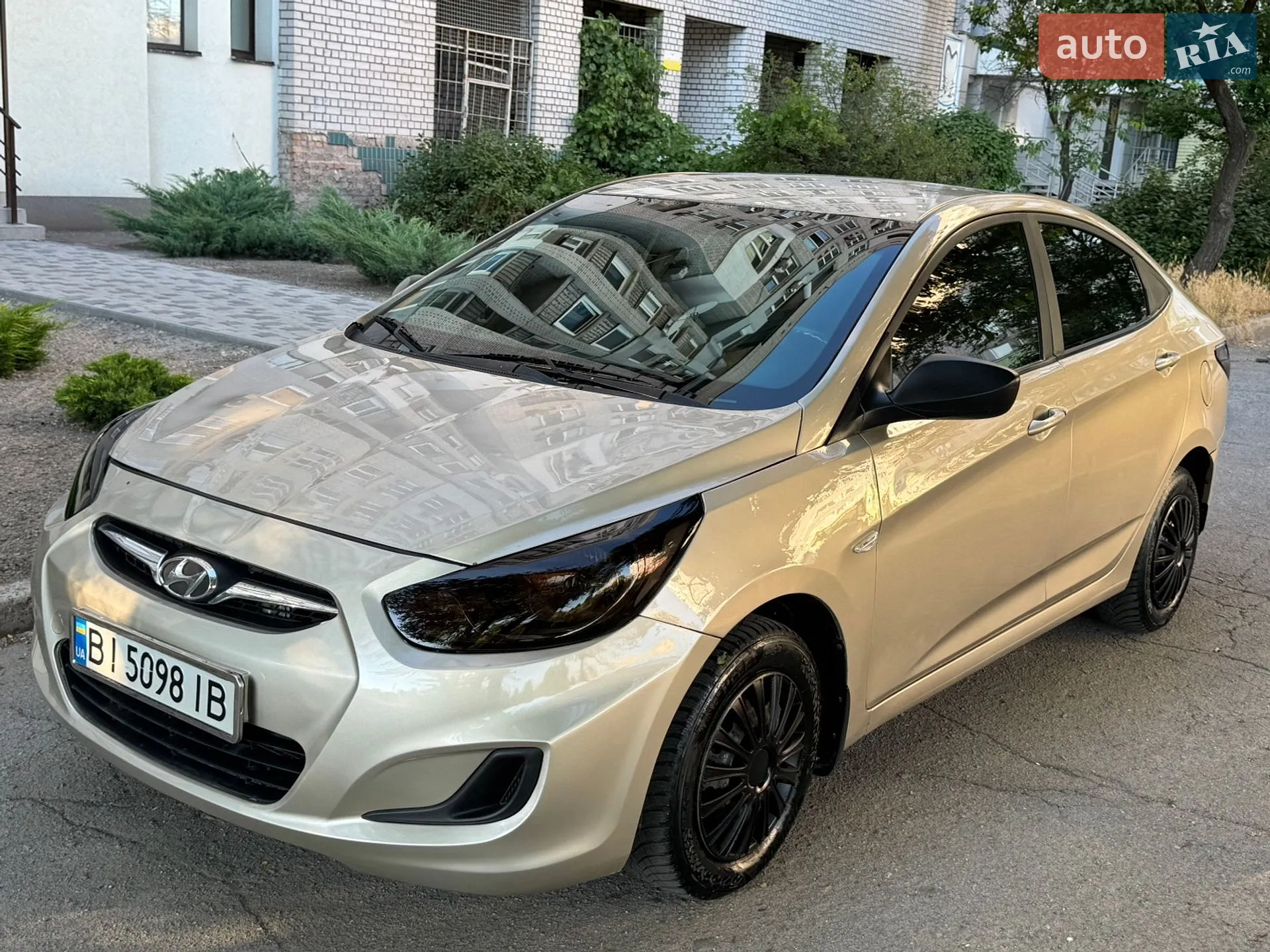 2011 Hyundai Accent - мініатюра 5