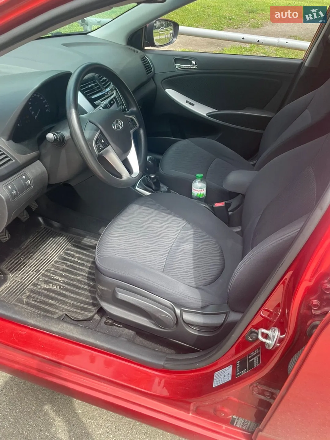 2011 Hyundai Accent - мініатюра 12