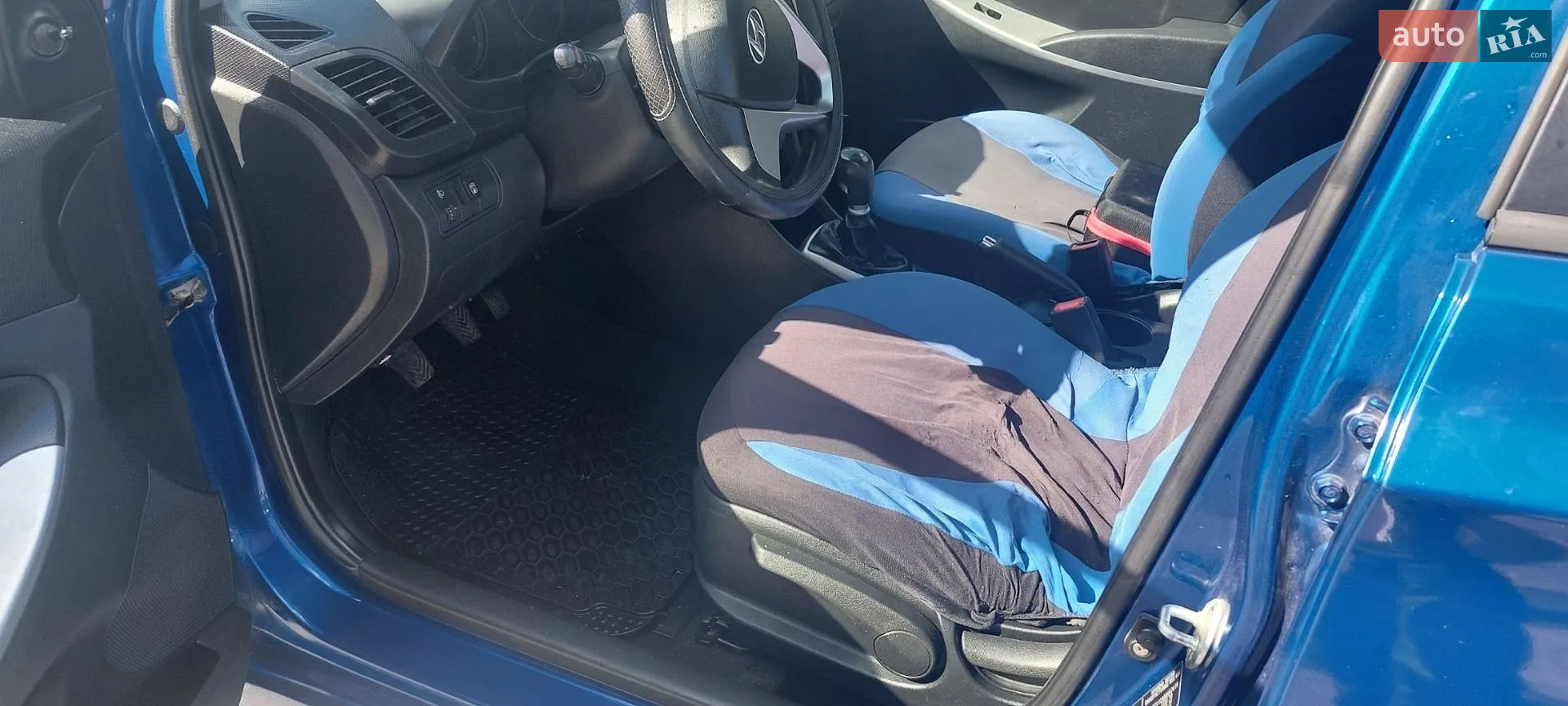 2011 Hyundai Accent - мініатюра 19