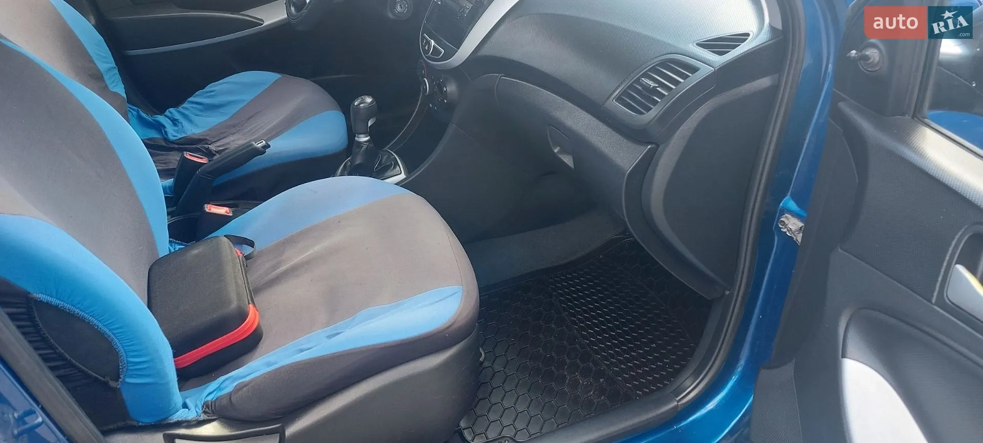 2011 Hyundai Accent - мініатюра 28
