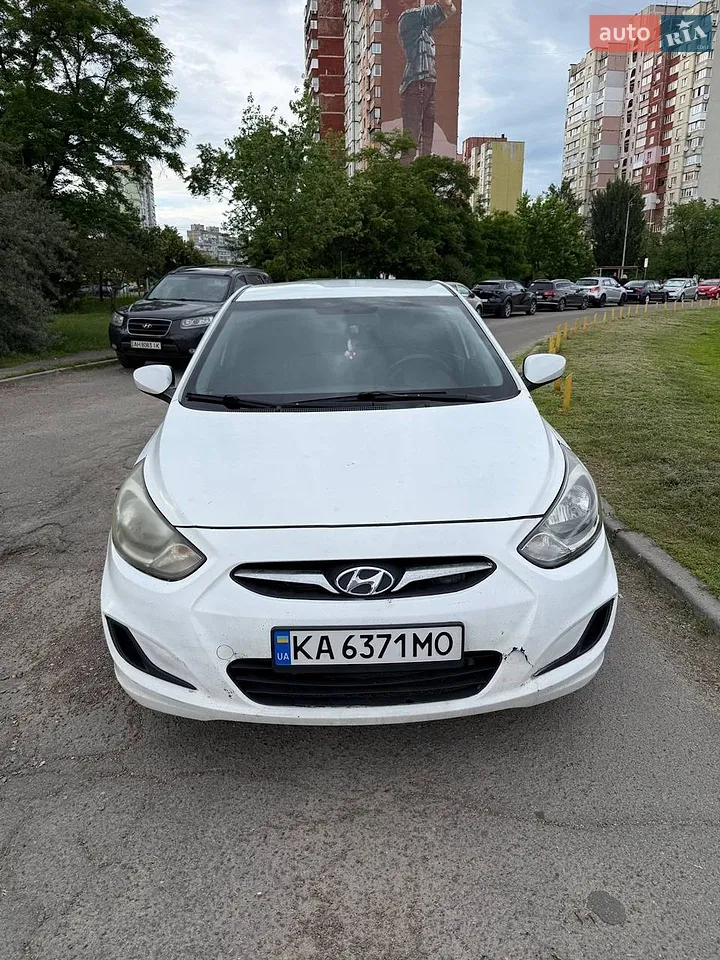 2011 Hyundai Accent - мініатюра 18