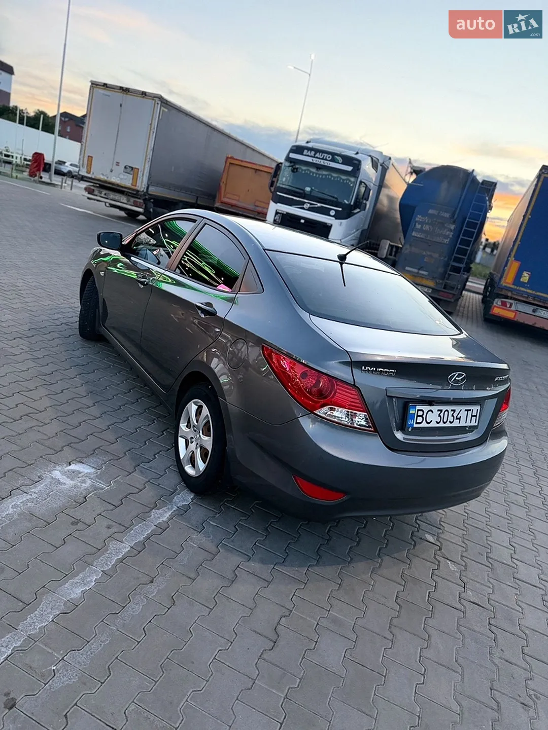 2011 Hyundai Accent - мініатюра 10