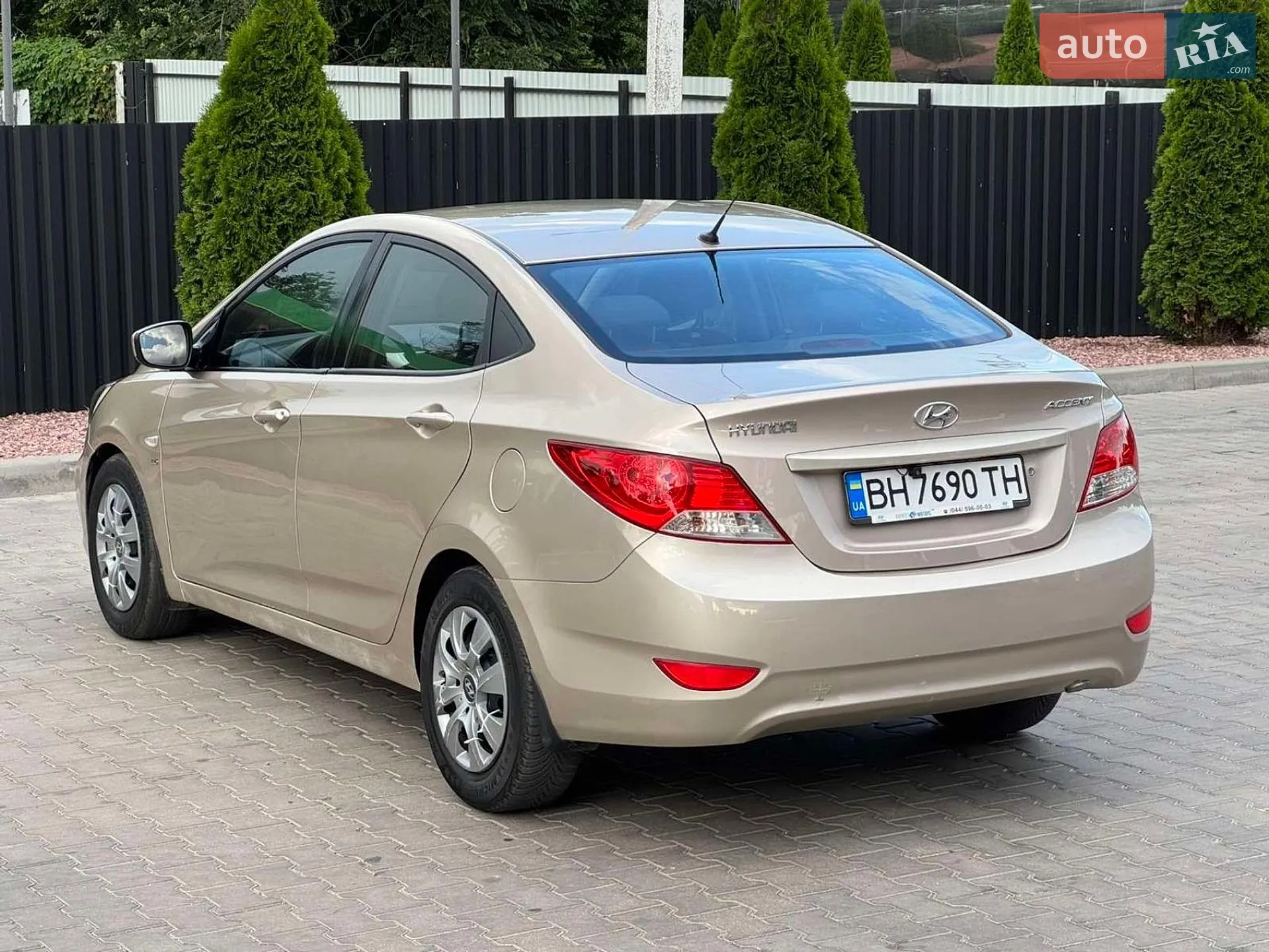 2012 Hyundai Accent - мініатюра 2