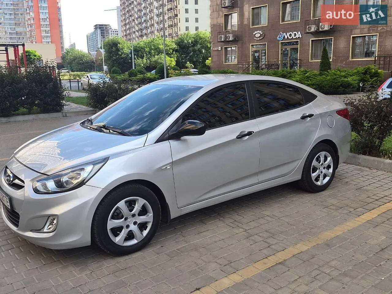 2011 Hyundai Accent - мініатюра 2