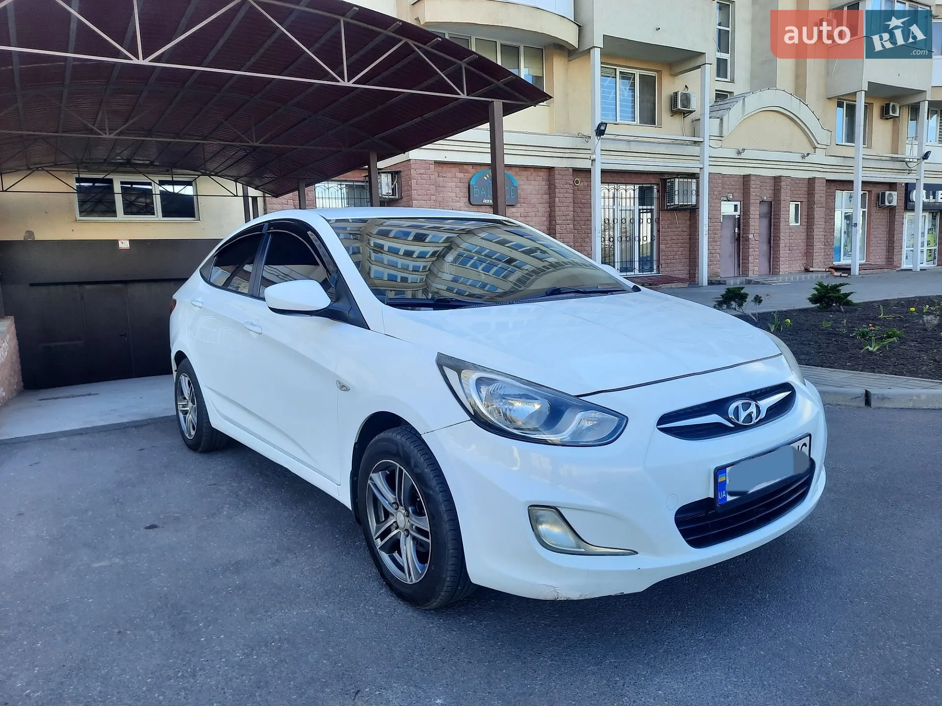 2011 Hyundai Accent - мініатюра 2