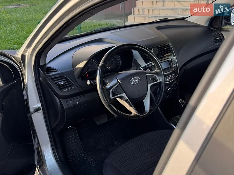 Hyundai Accent 2016 VIN KMHCT41BEHU170776 фото оголошення 16 з 52