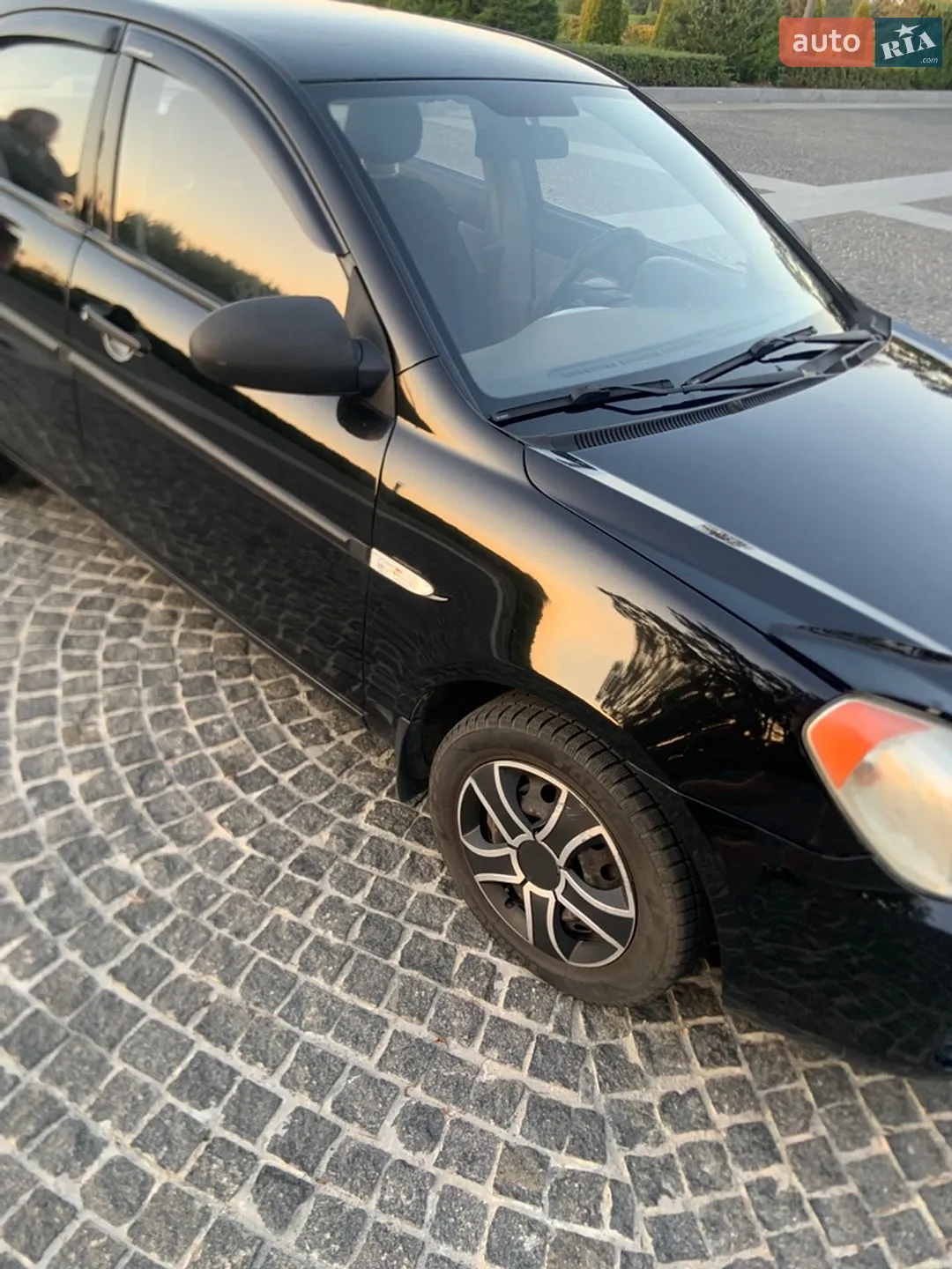 2010 Hyundai Accent - мініатюра 8