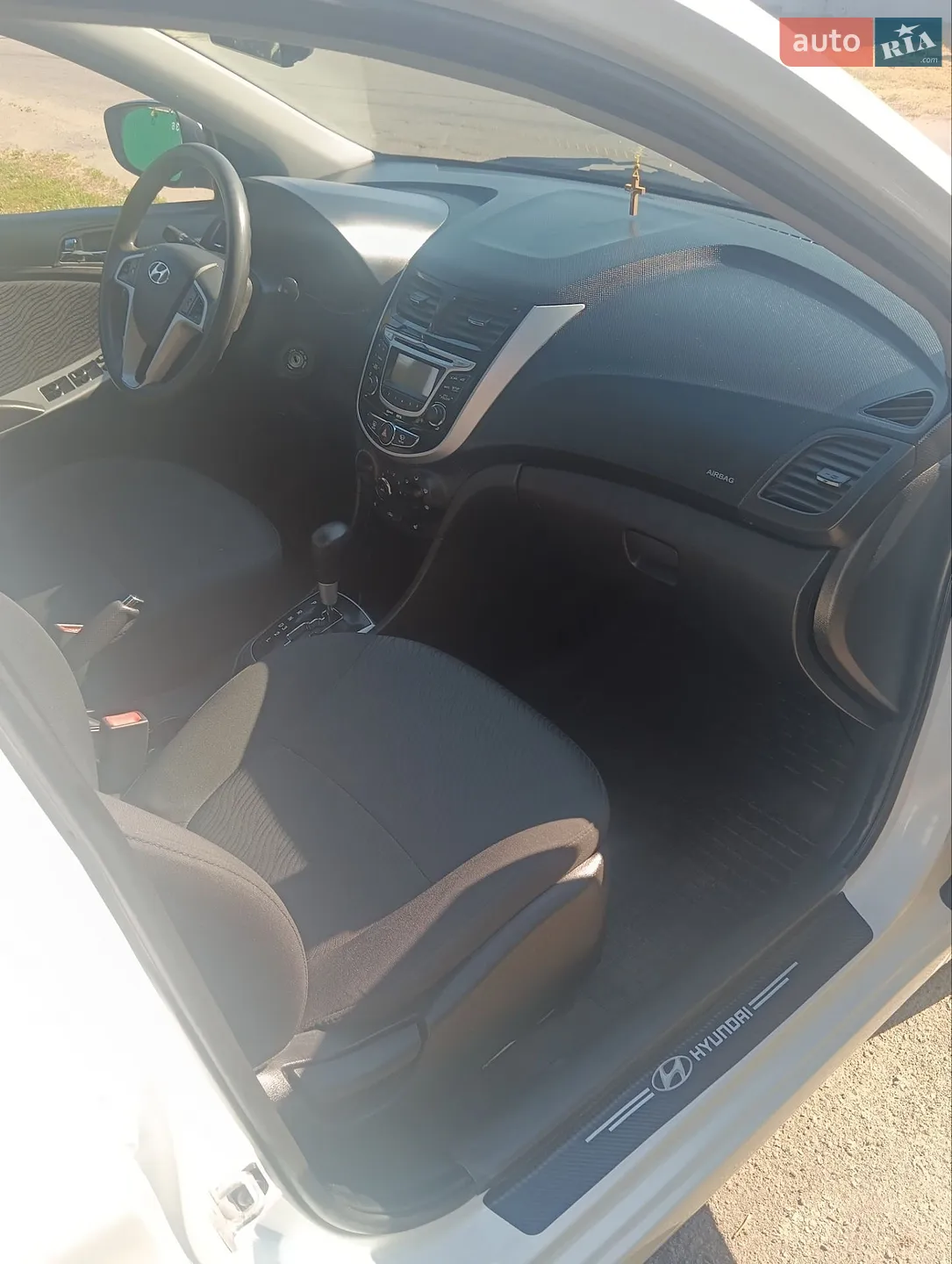 2012 Hyundai Accent - мініатюра 31