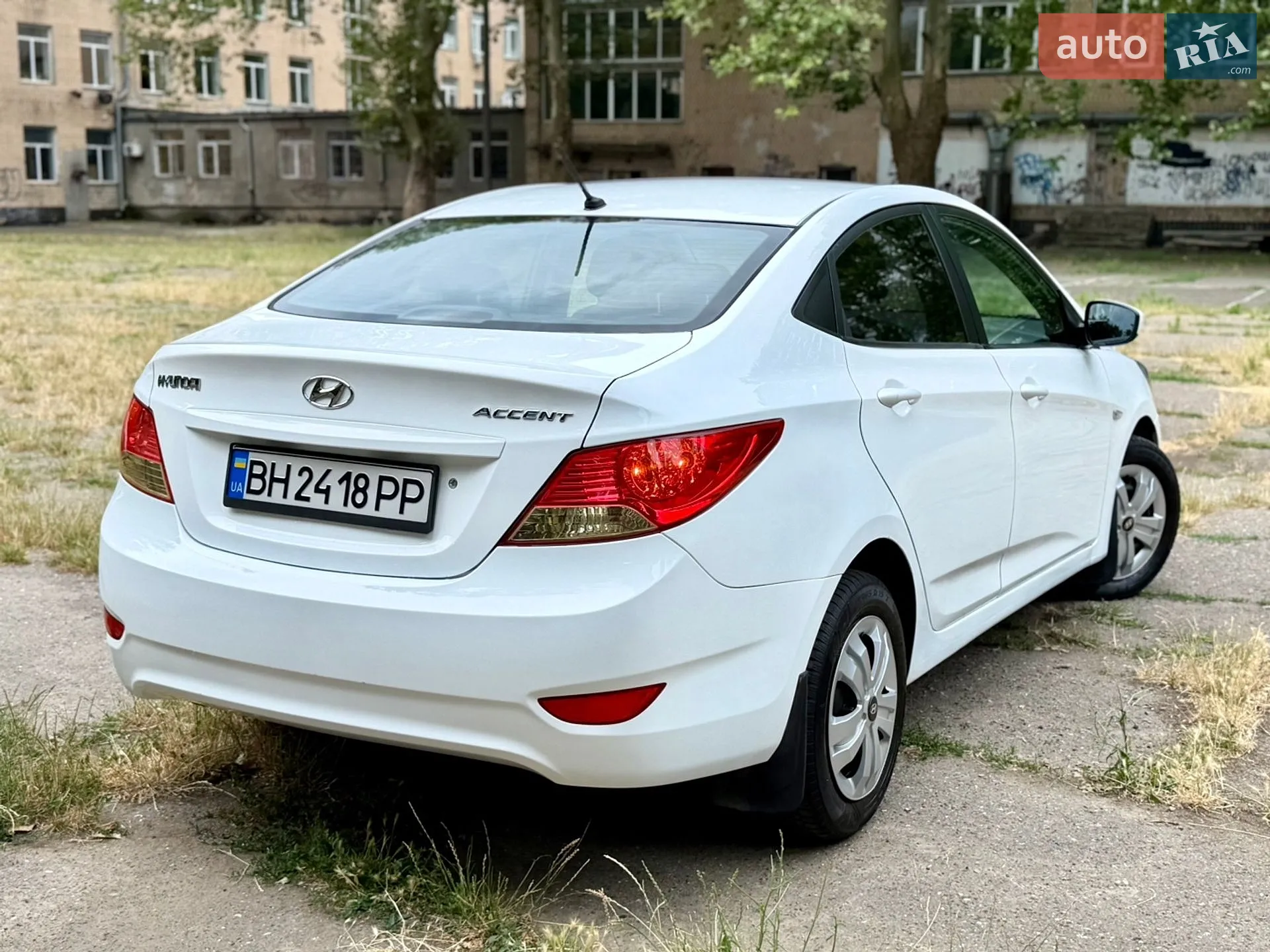 2011 Hyundai Accent - мініатюра 16