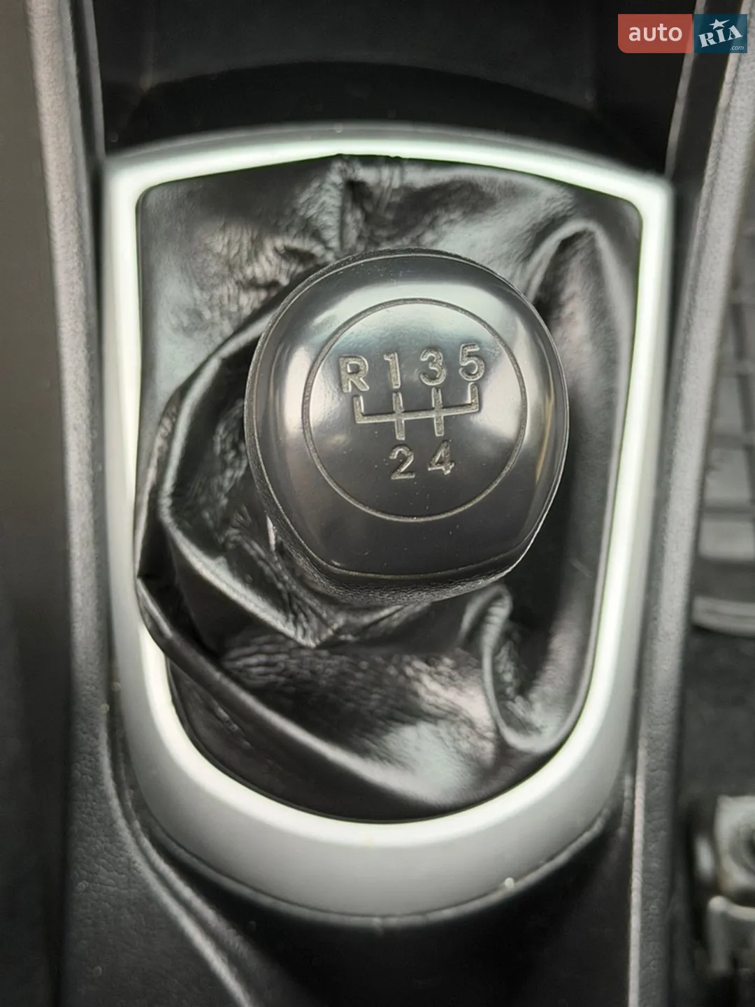2011 Hyundai Accent - мініатюра 57