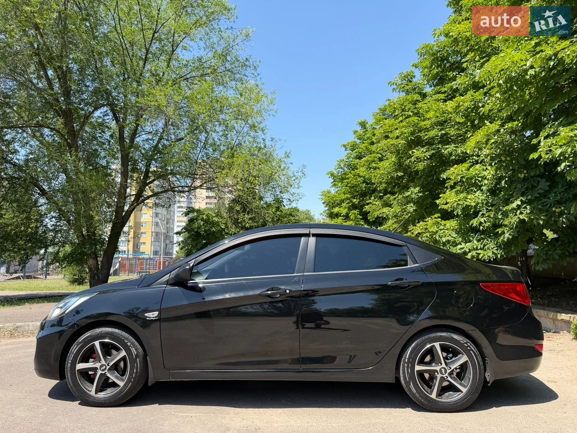 2011 Hyundai Accent - мініатюра 5