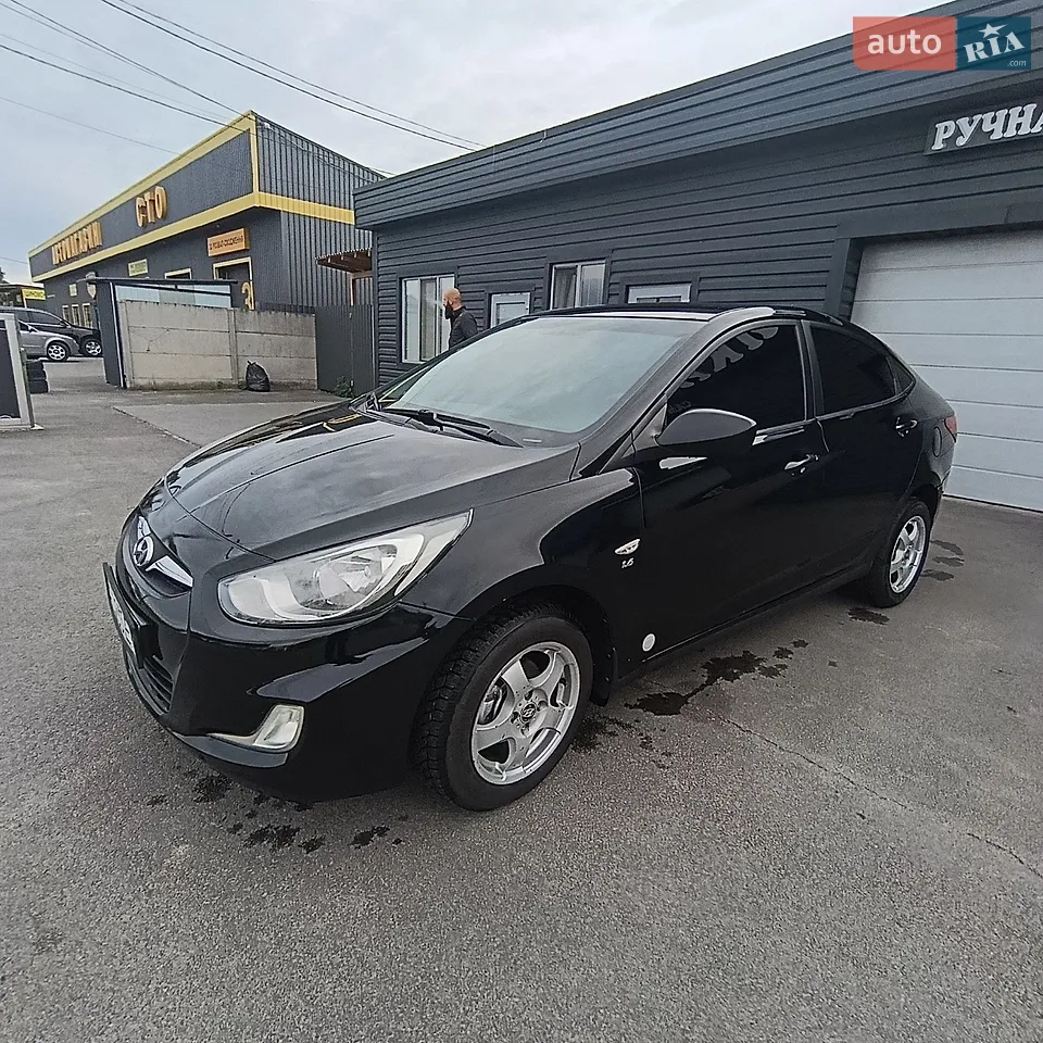 2011 Hyundai Accent - мініатюра 36