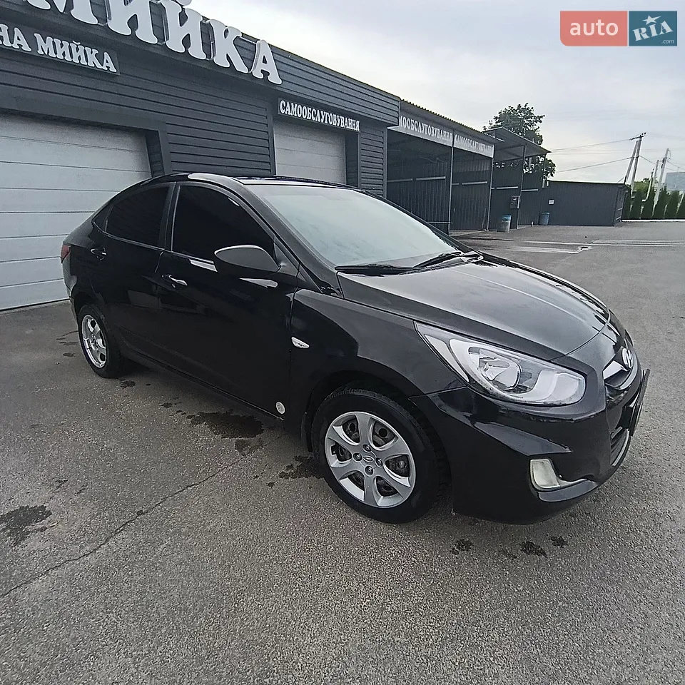 2011 Hyundai Accent - мініатюра 17