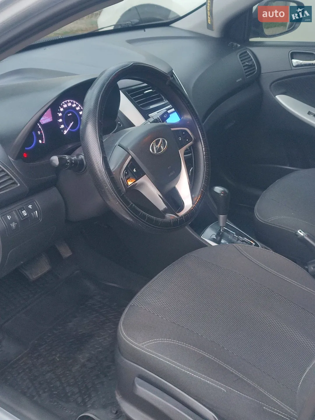 2011 Hyundai Accent - мініатюра 5