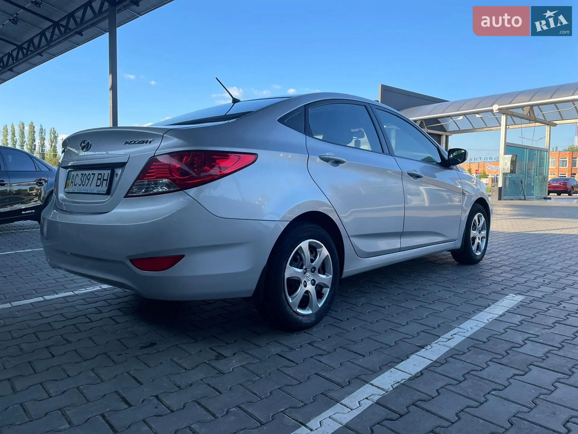2013 Hyundai Accent - мініатюра 4
