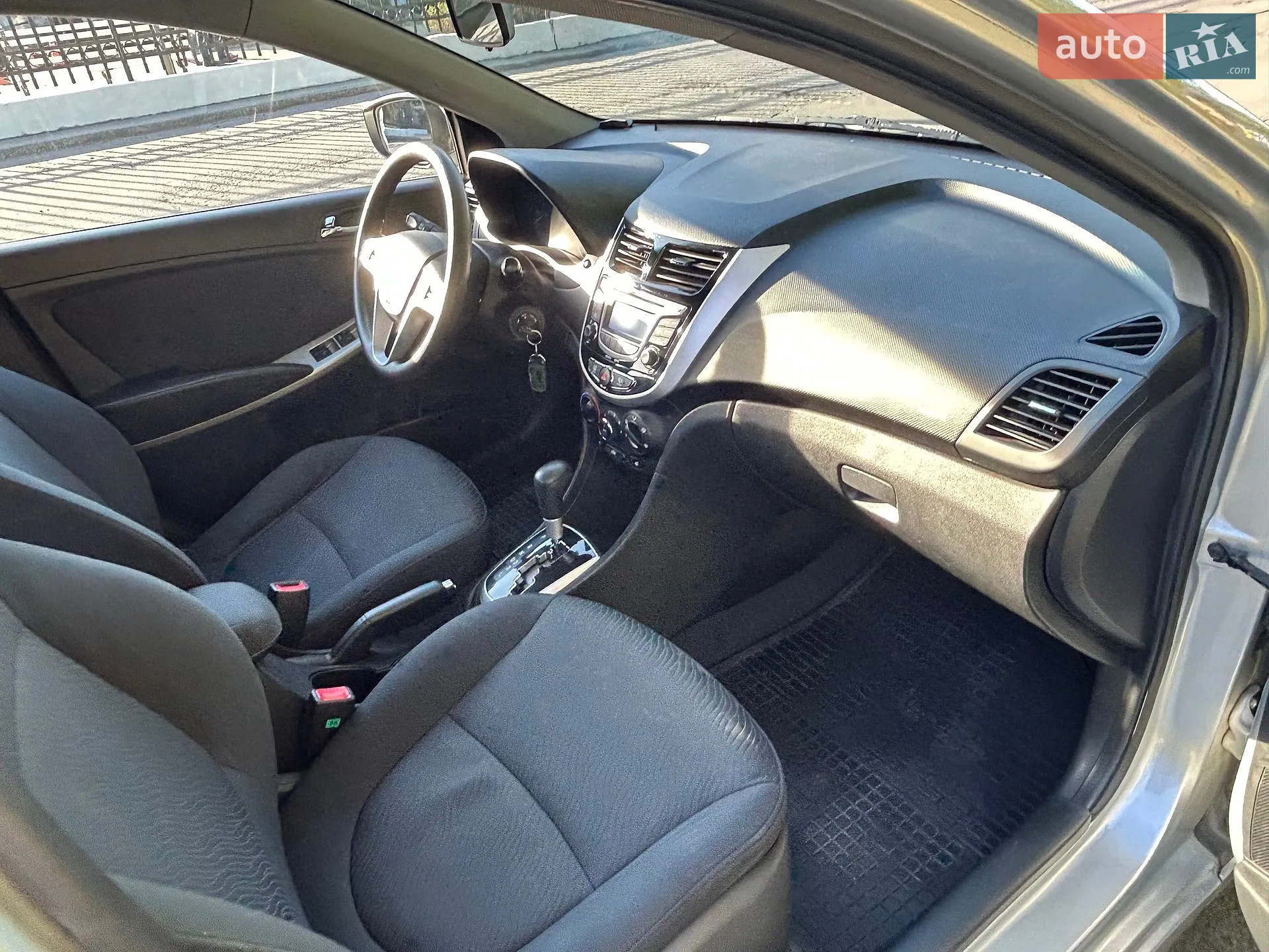 2011 Hyundai Accent - мініатюра 49