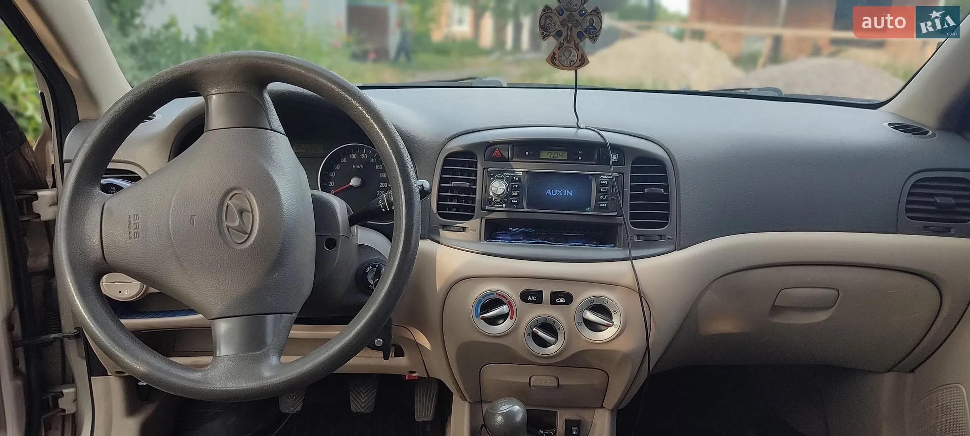2010 Hyundai Accent - мініатюра 5