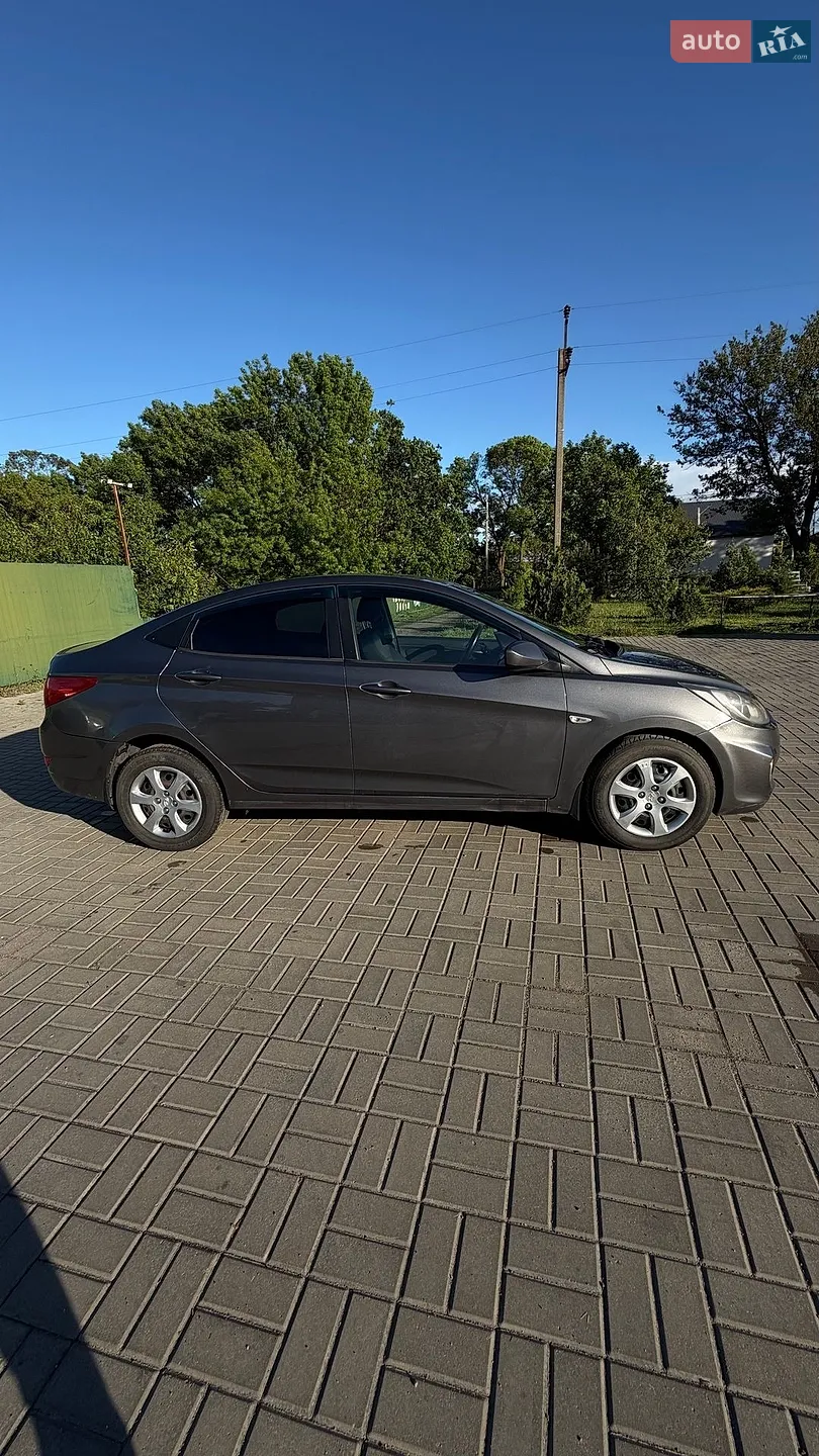 2012 Hyundai Accent - мініатюра 10