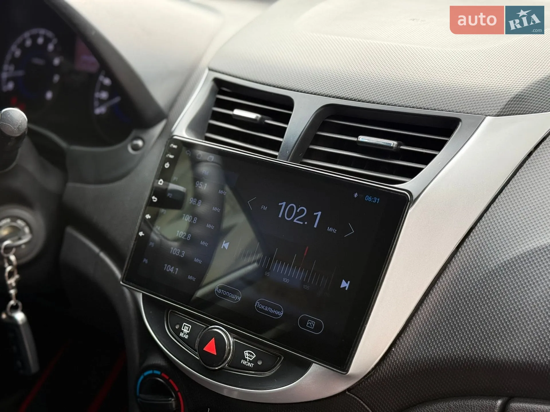 2011 Hyundai Accent - мініатюра 15
