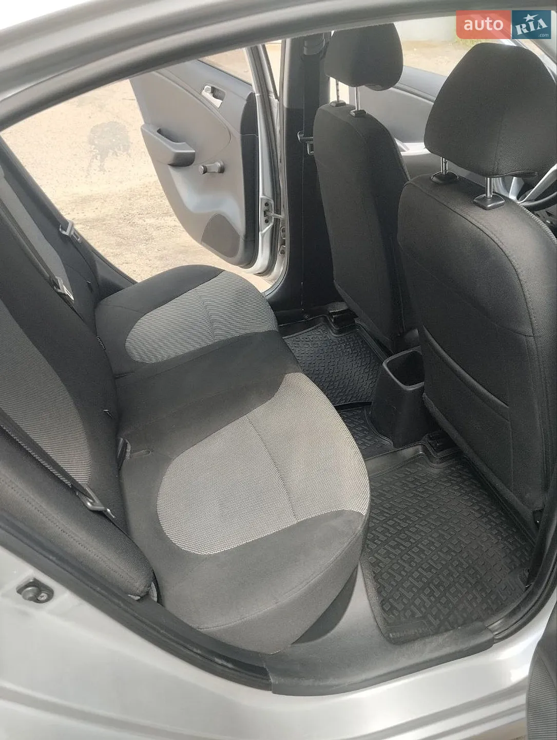 2011 Hyundai Accent - мініатюра 15
