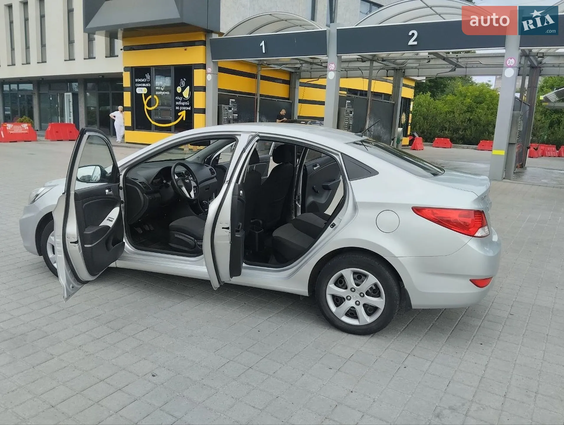 2011 Hyundai Accent - мініатюра 19