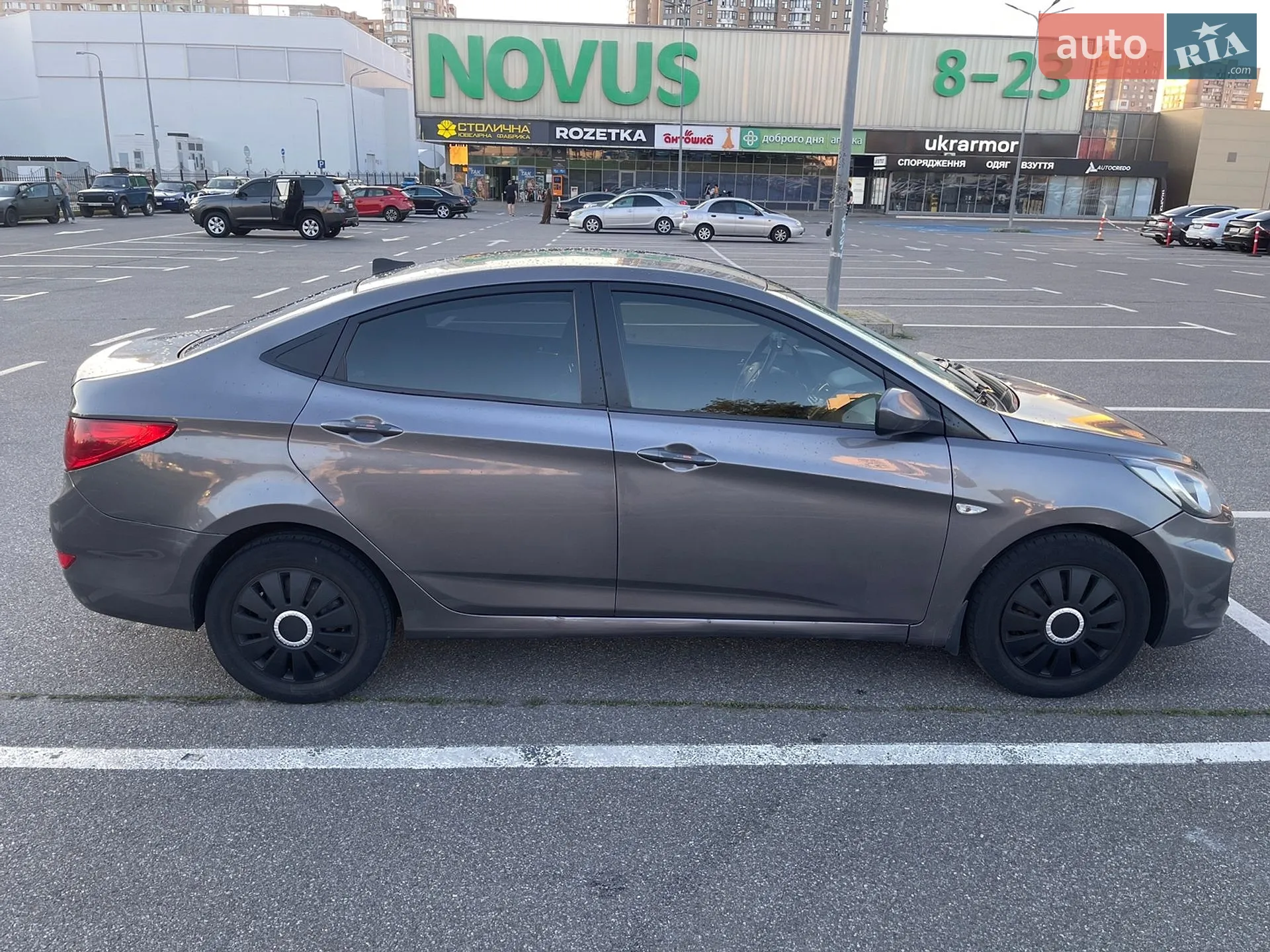 2011 Hyundai Accent - мініатюра 7