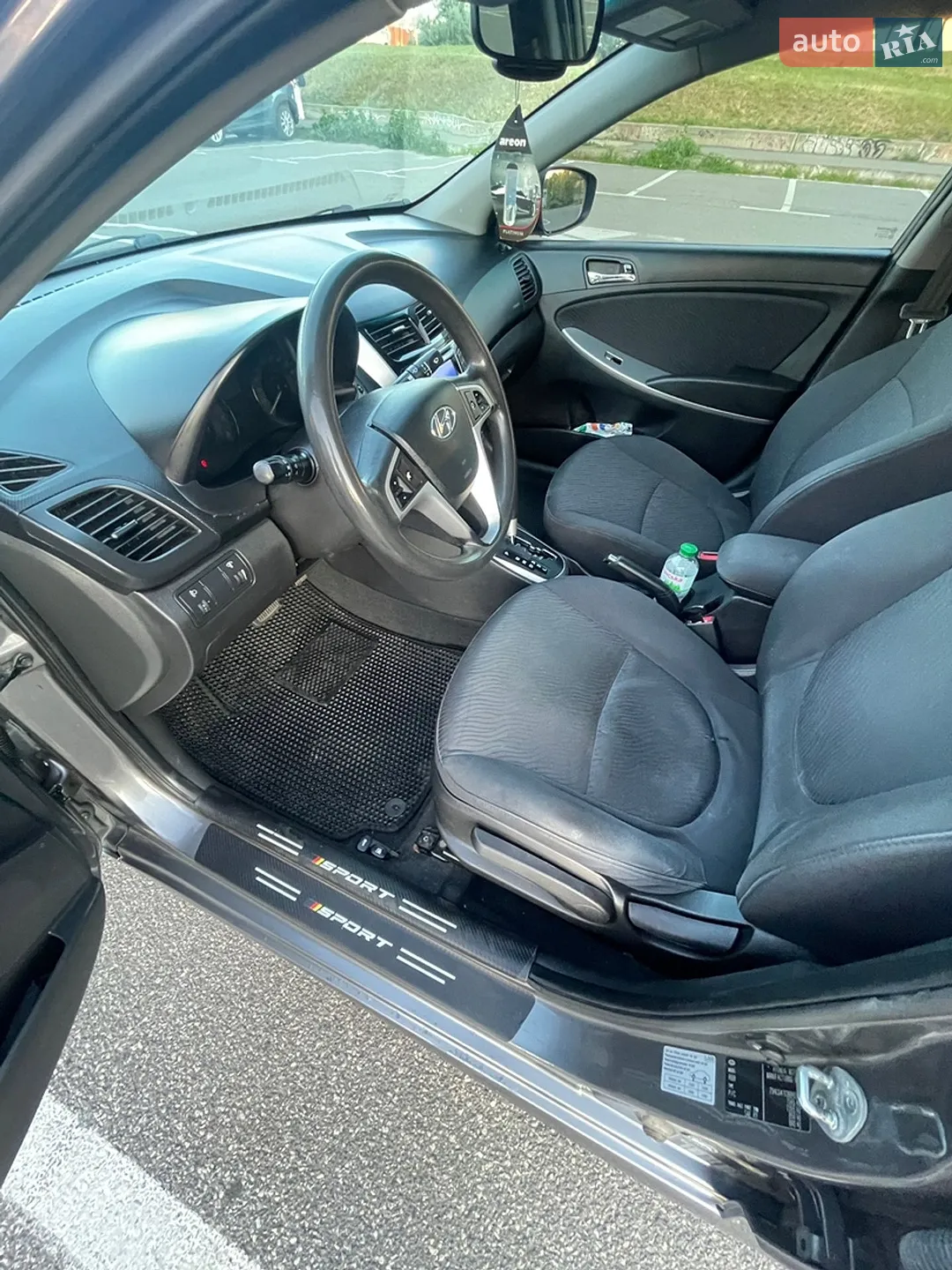 2011 Hyundai Accent - мініатюра 24