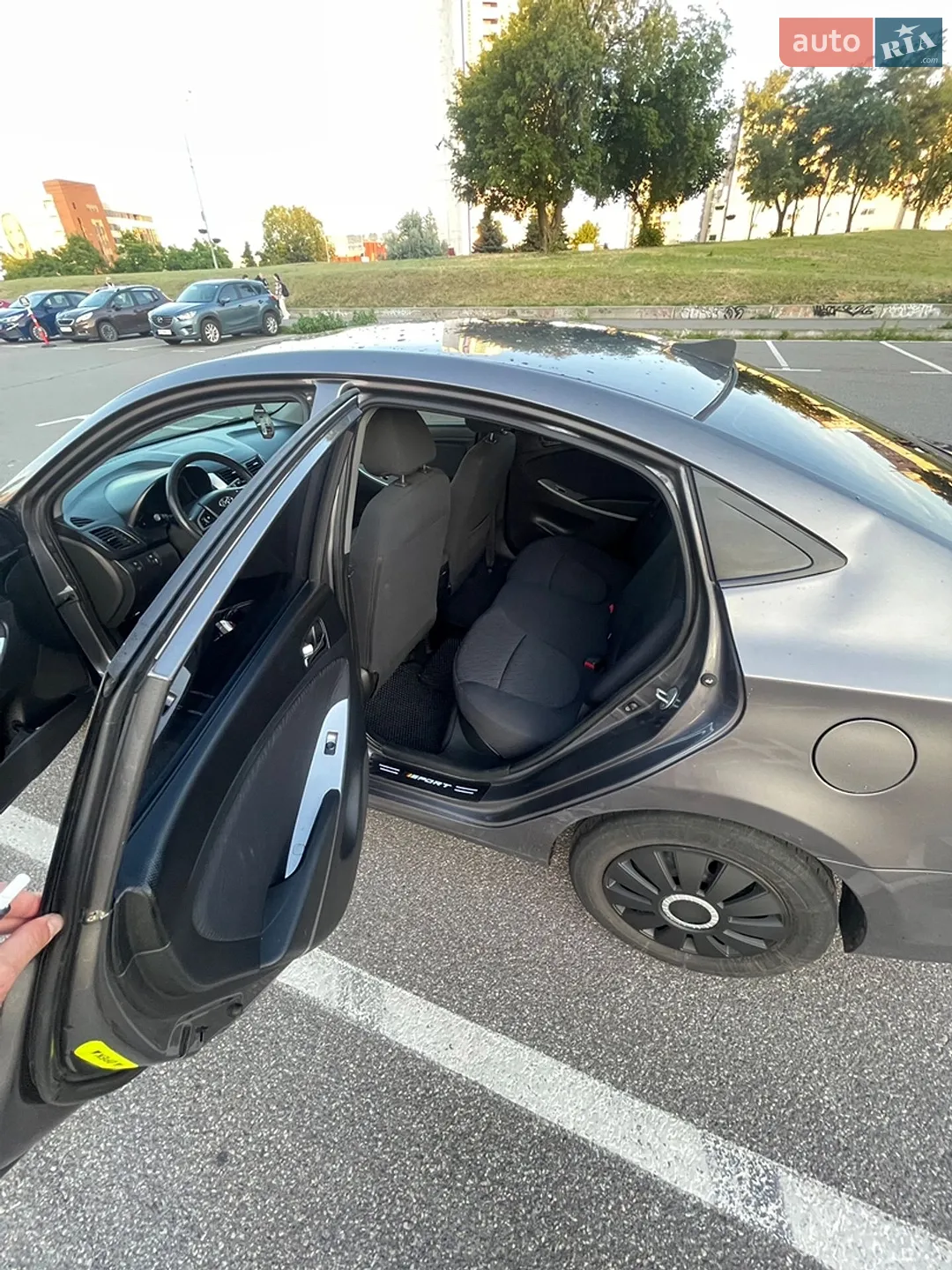 2011 Hyundai Accent - мініатюра 28