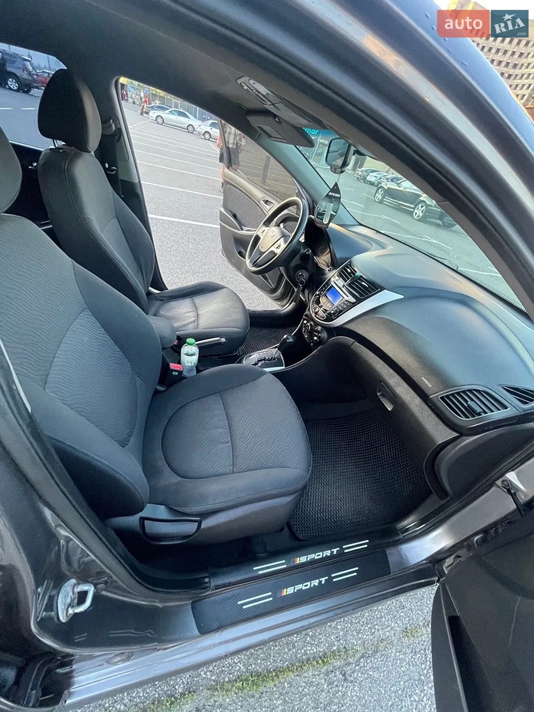 2011 Hyundai Accent - мініатюра 31