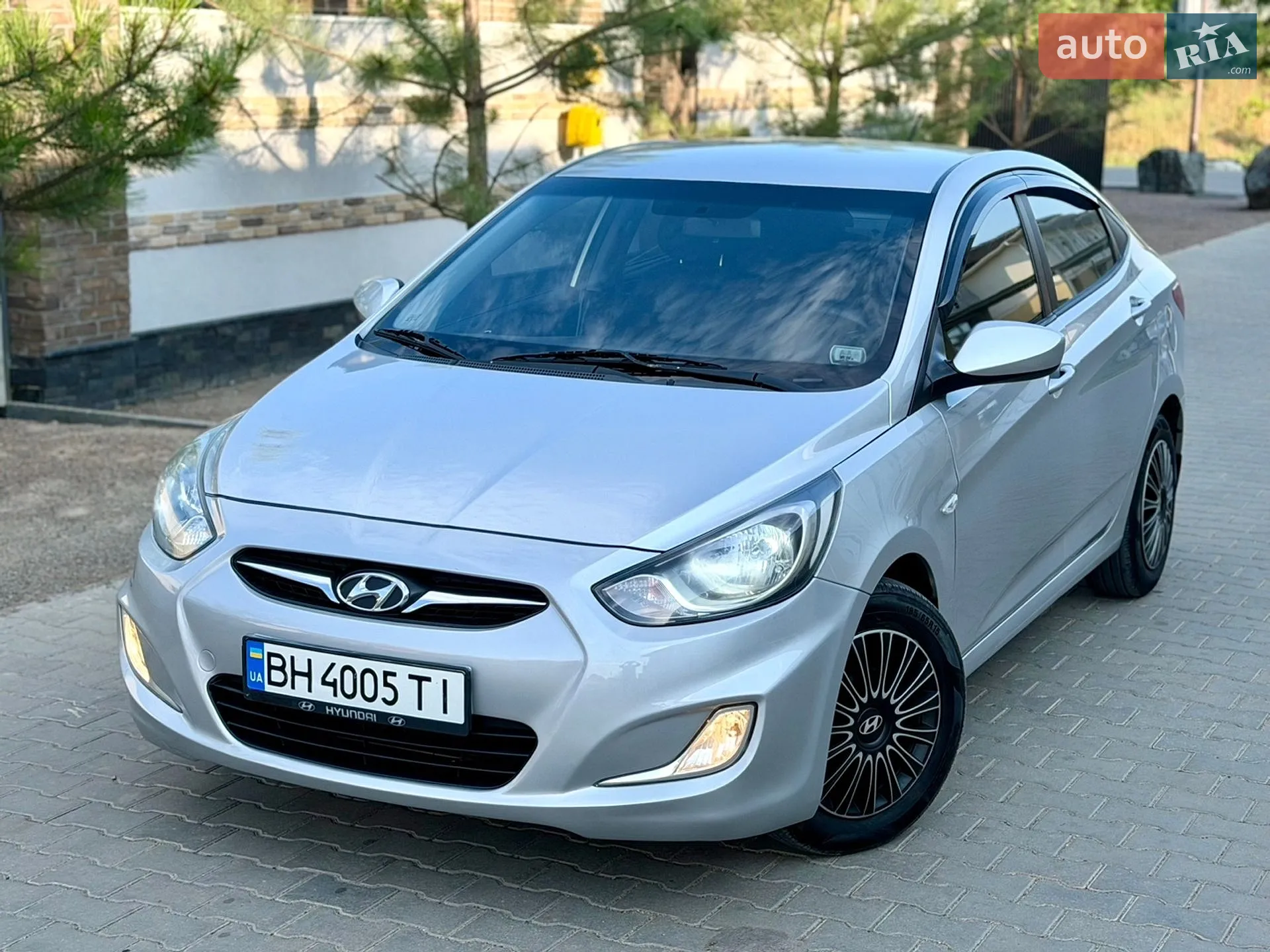 2011 Hyundai Accent - мініатюра 3