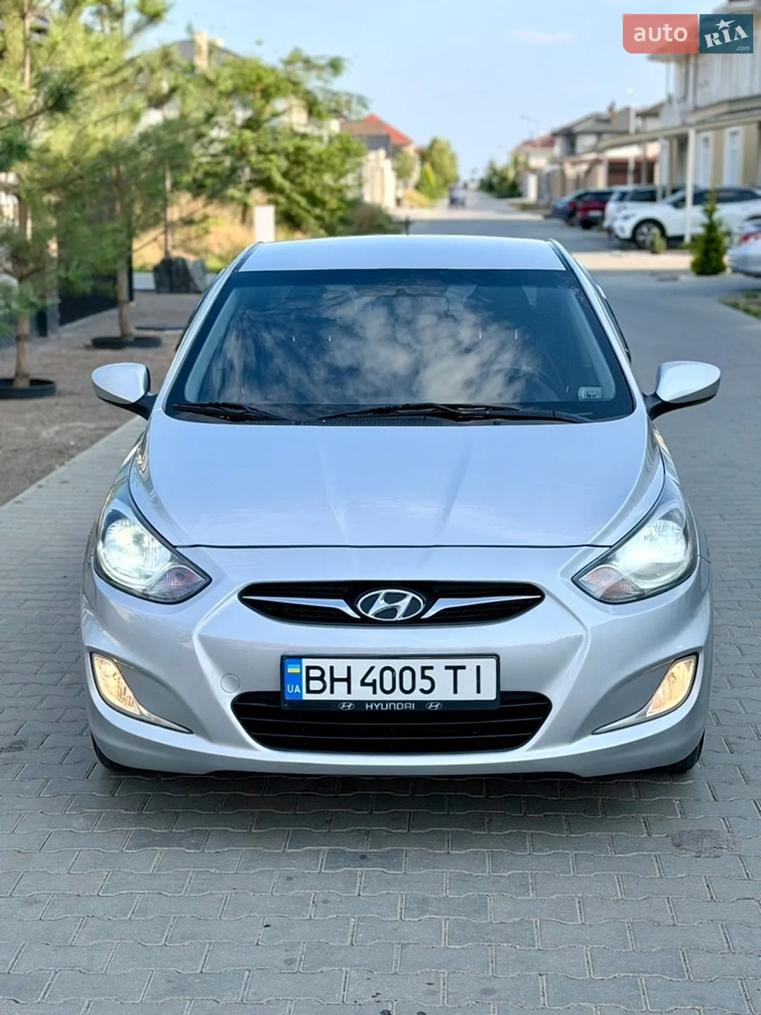 2011 Hyundai Accent - мініатюра 9