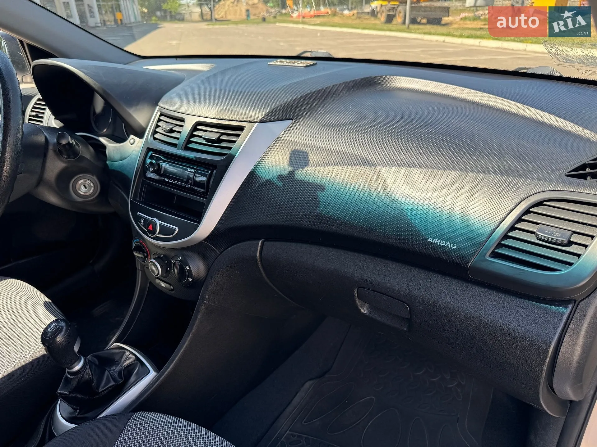 2011 Hyundai Accent - мініатюра 12