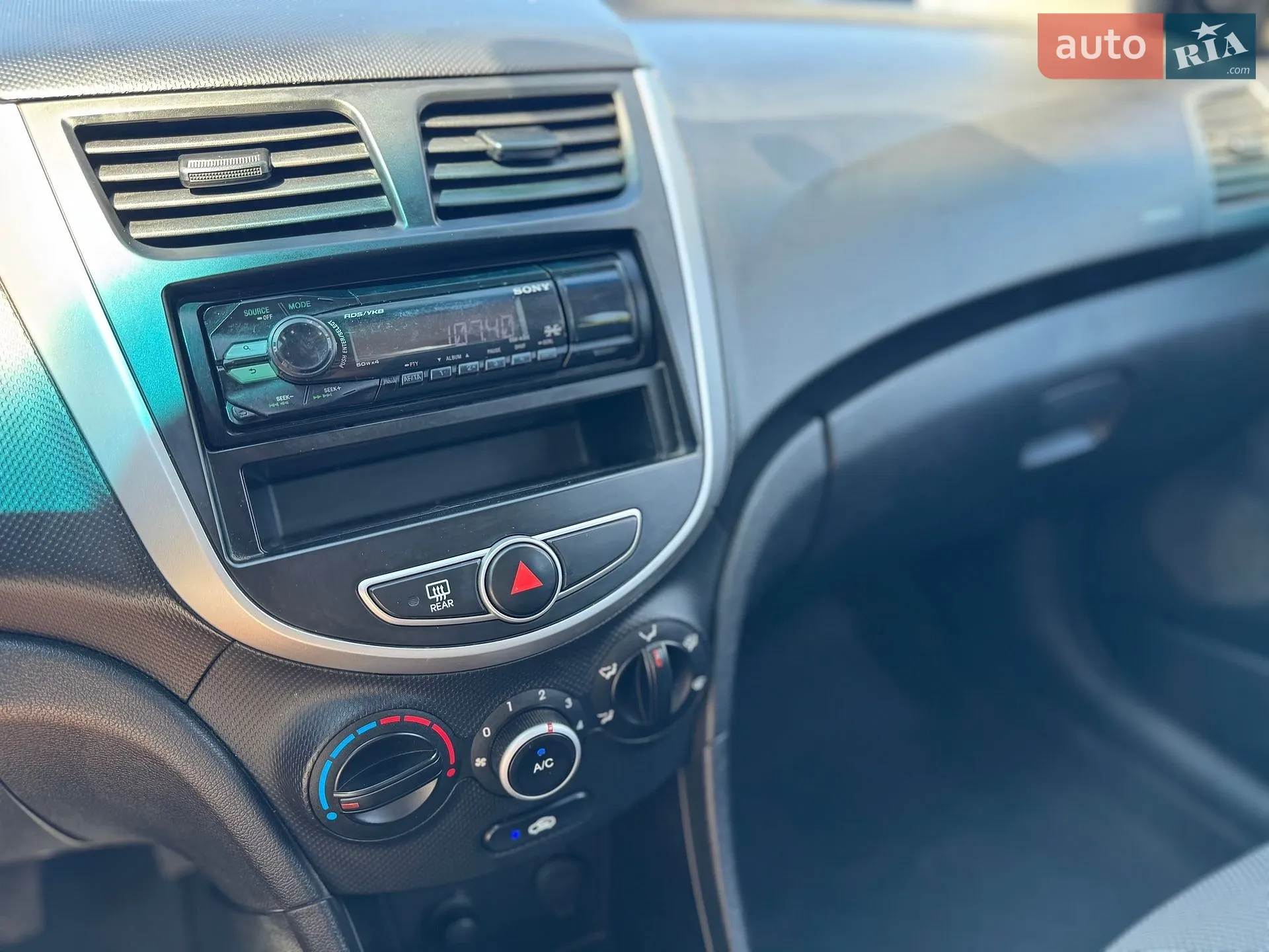 2011 Hyundai Accent - мініатюра 29