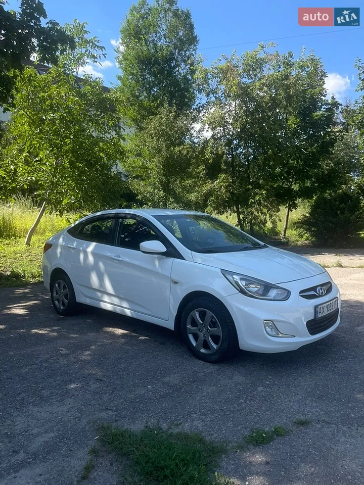 2012 Hyundai Accent - мініатюра 20