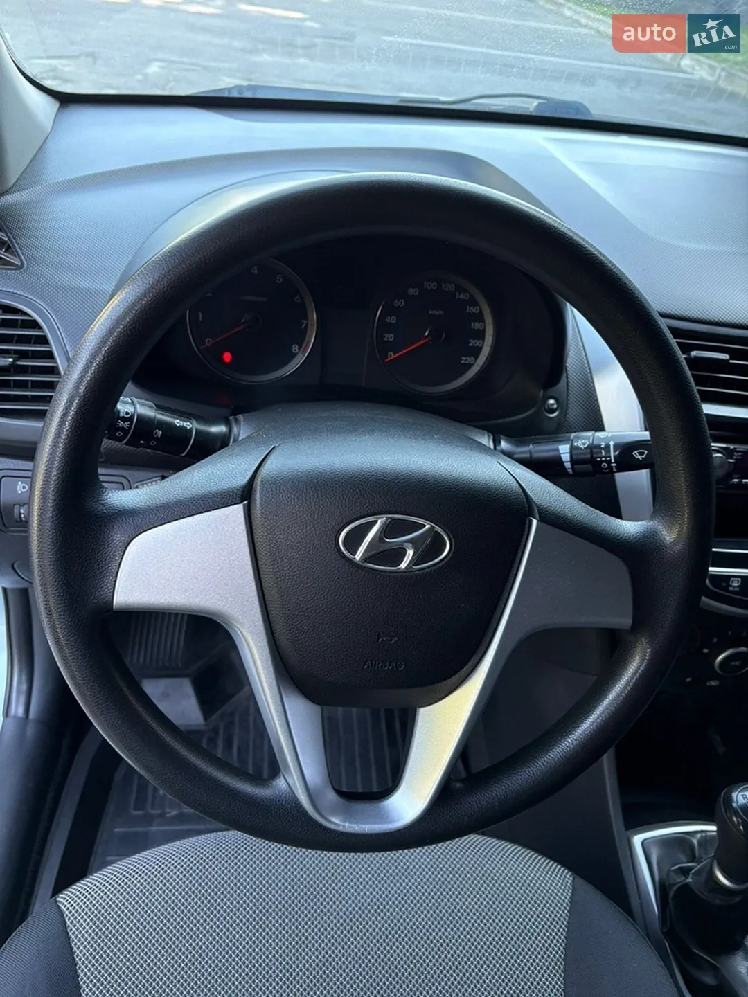 2011 Hyundai Accent - мініатюра 23