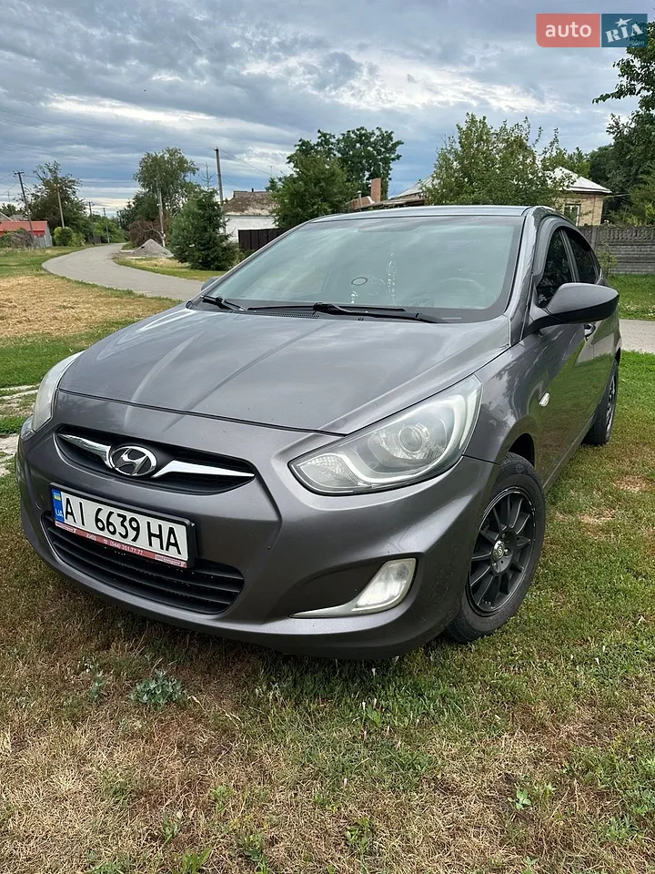 2011 Hyundai Accent - мініатюра 35