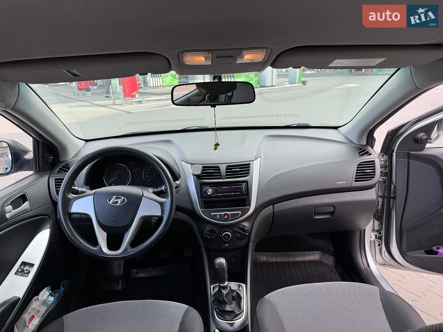 2011 Hyundai Accent - мініатюра 18