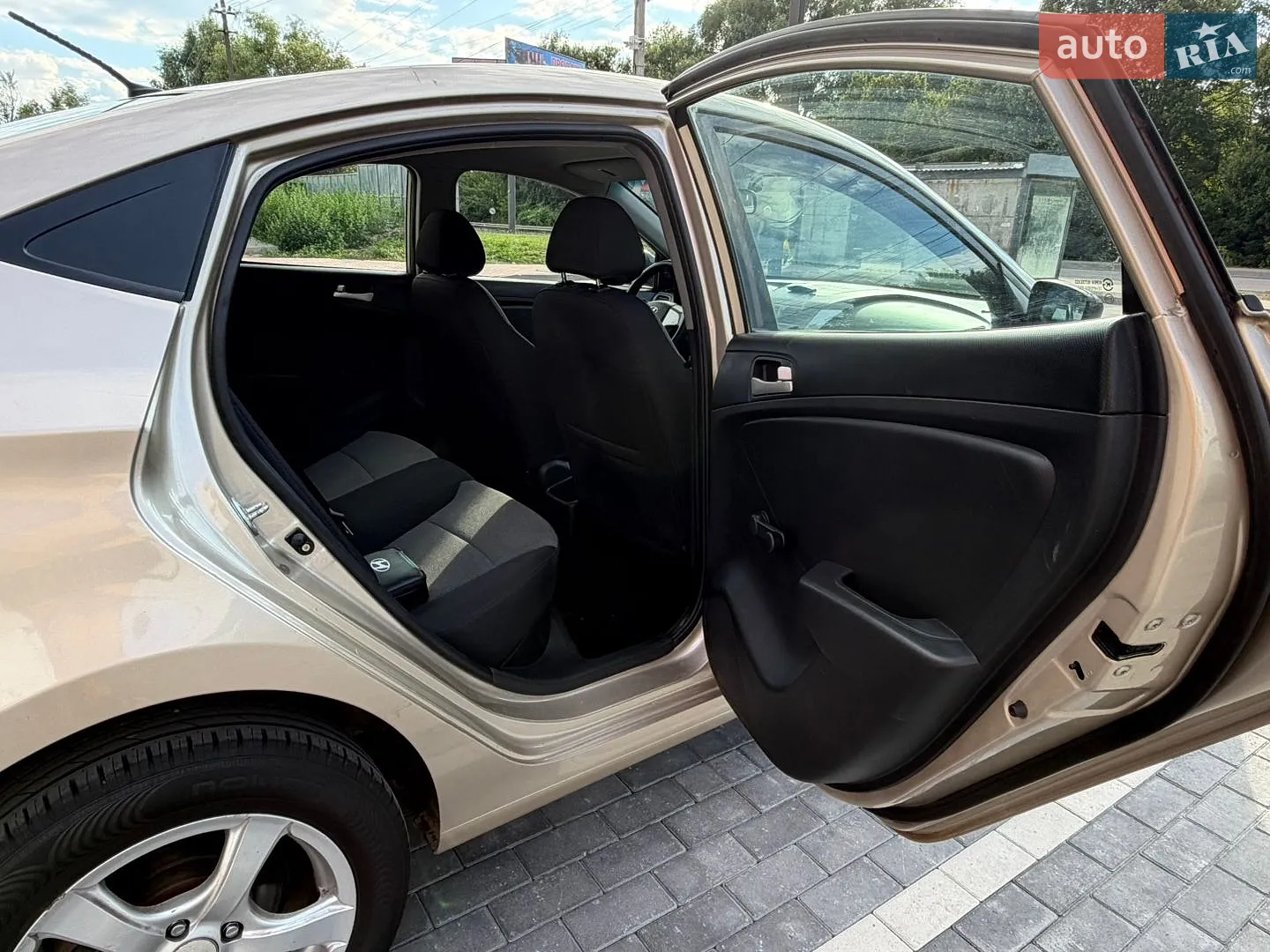 2011 Hyundai Accent - мініатюра 5