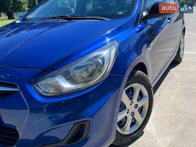 Hyundai Accent 2013