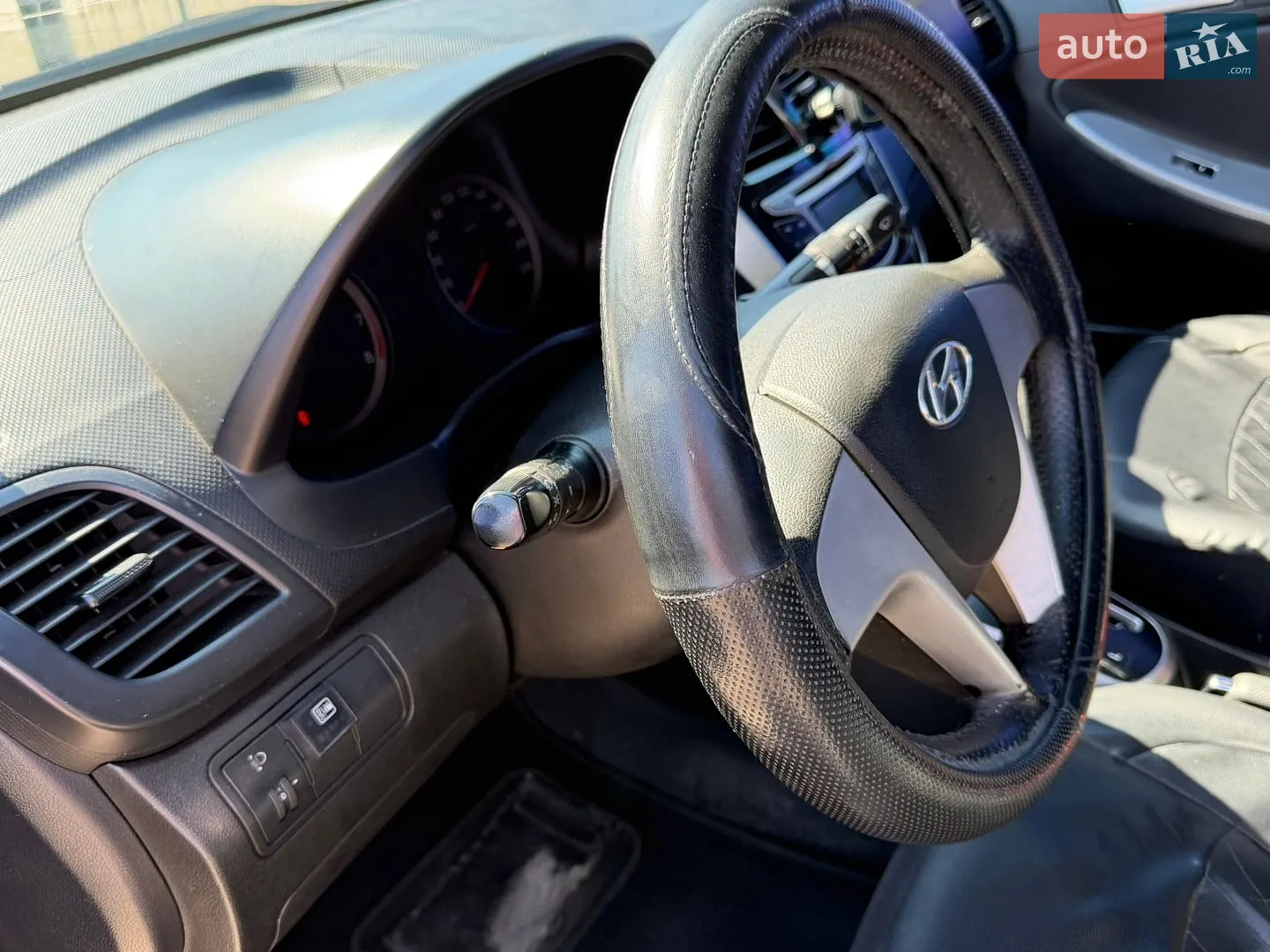 2014 Hyundai Accent - мініатюра 10