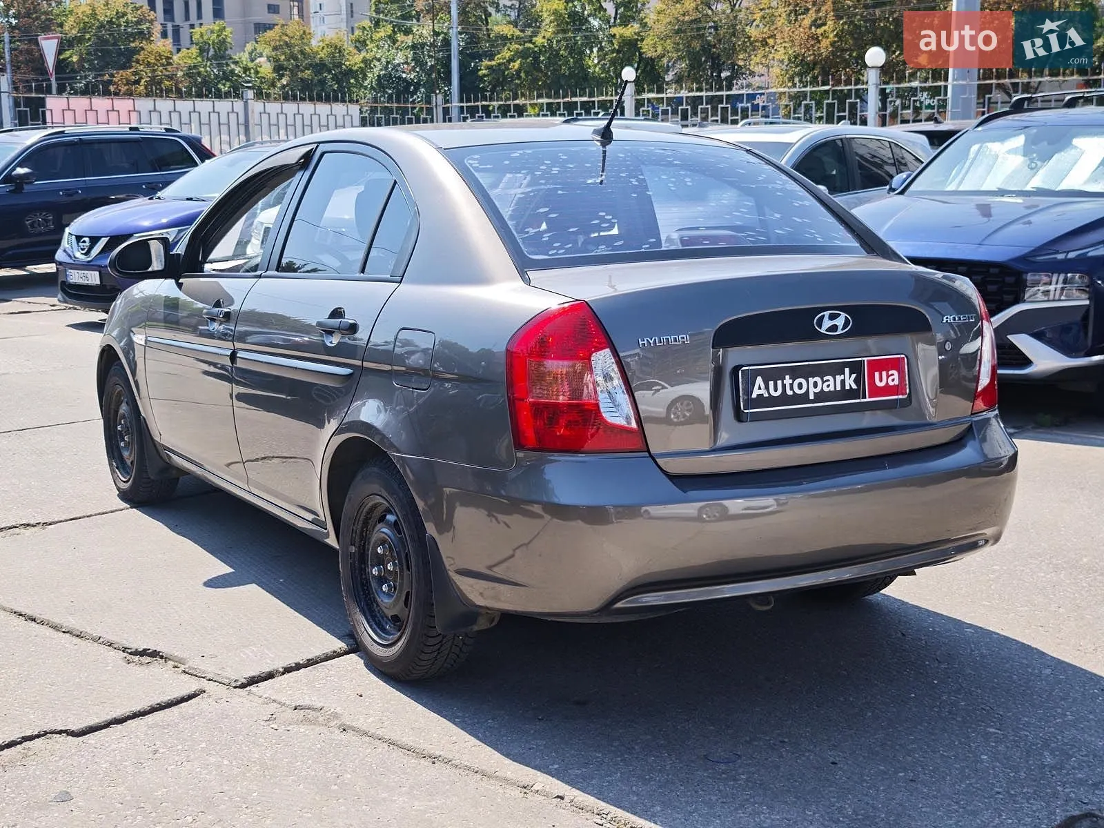 2010 Hyundai Accent - мініатюра 7