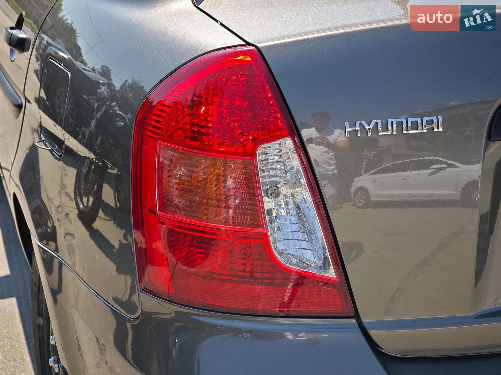 2010 Hyundai Accent - мініатюра 8