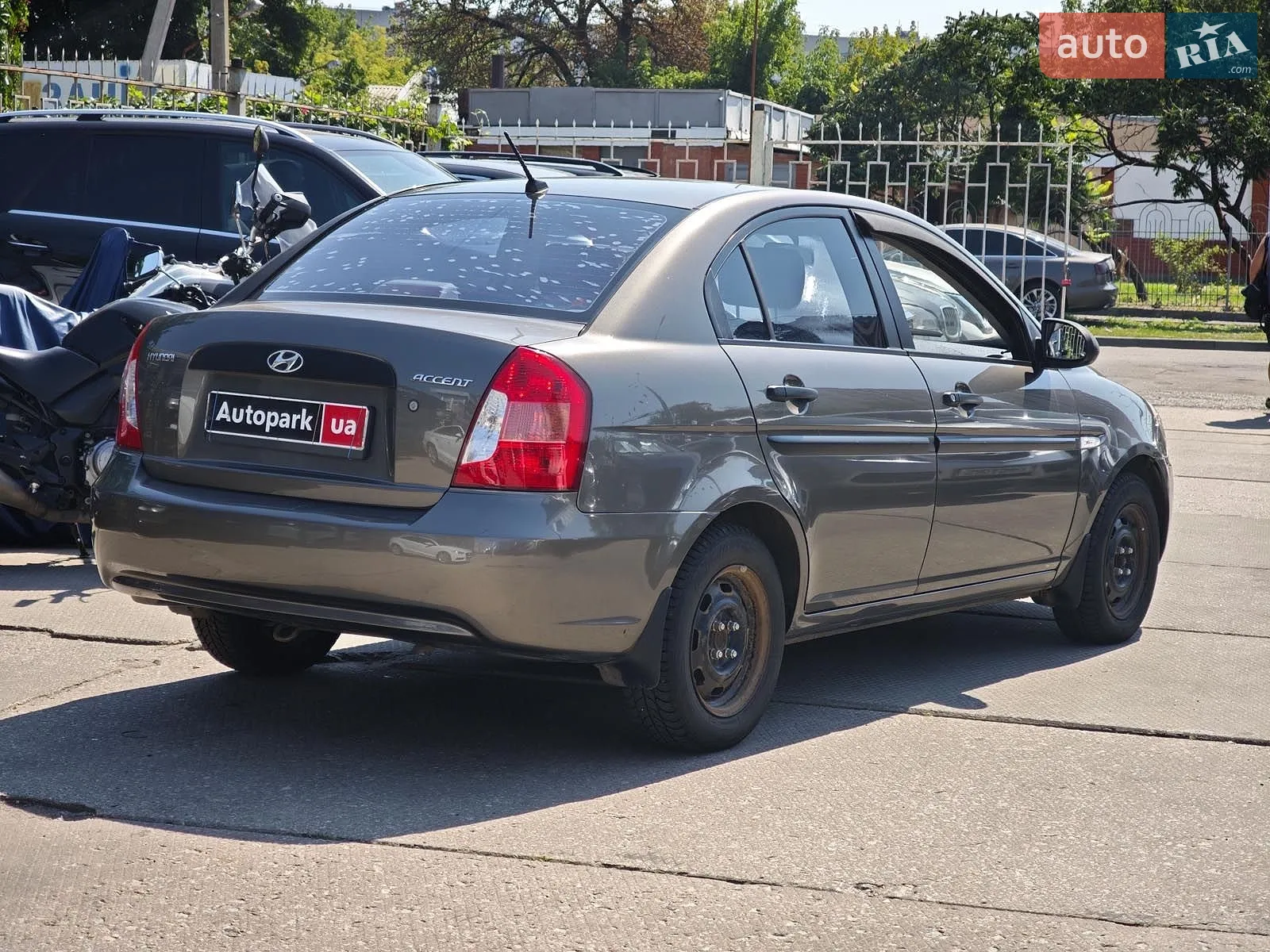 2010 Hyundai Accent - мініатюра 11