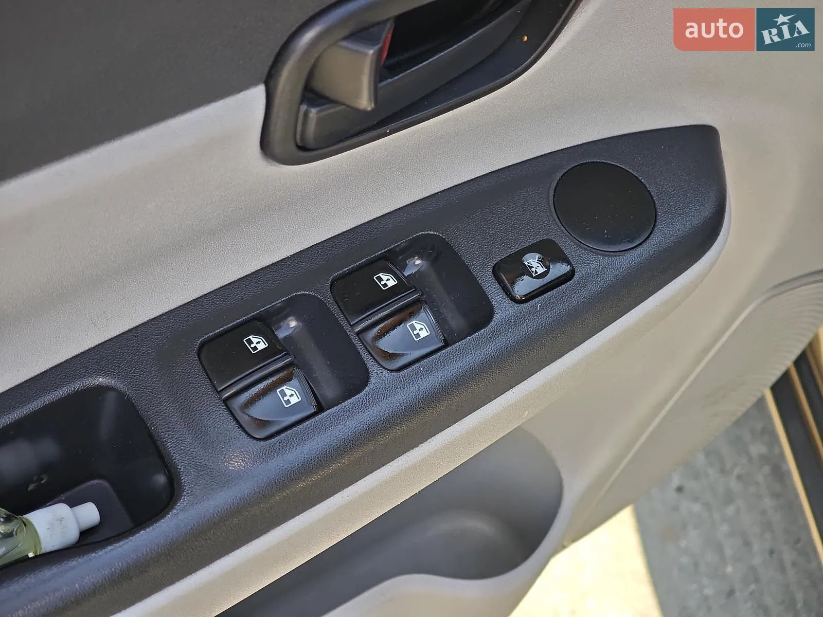 2010 Hyundai Accent - мініатюра 19