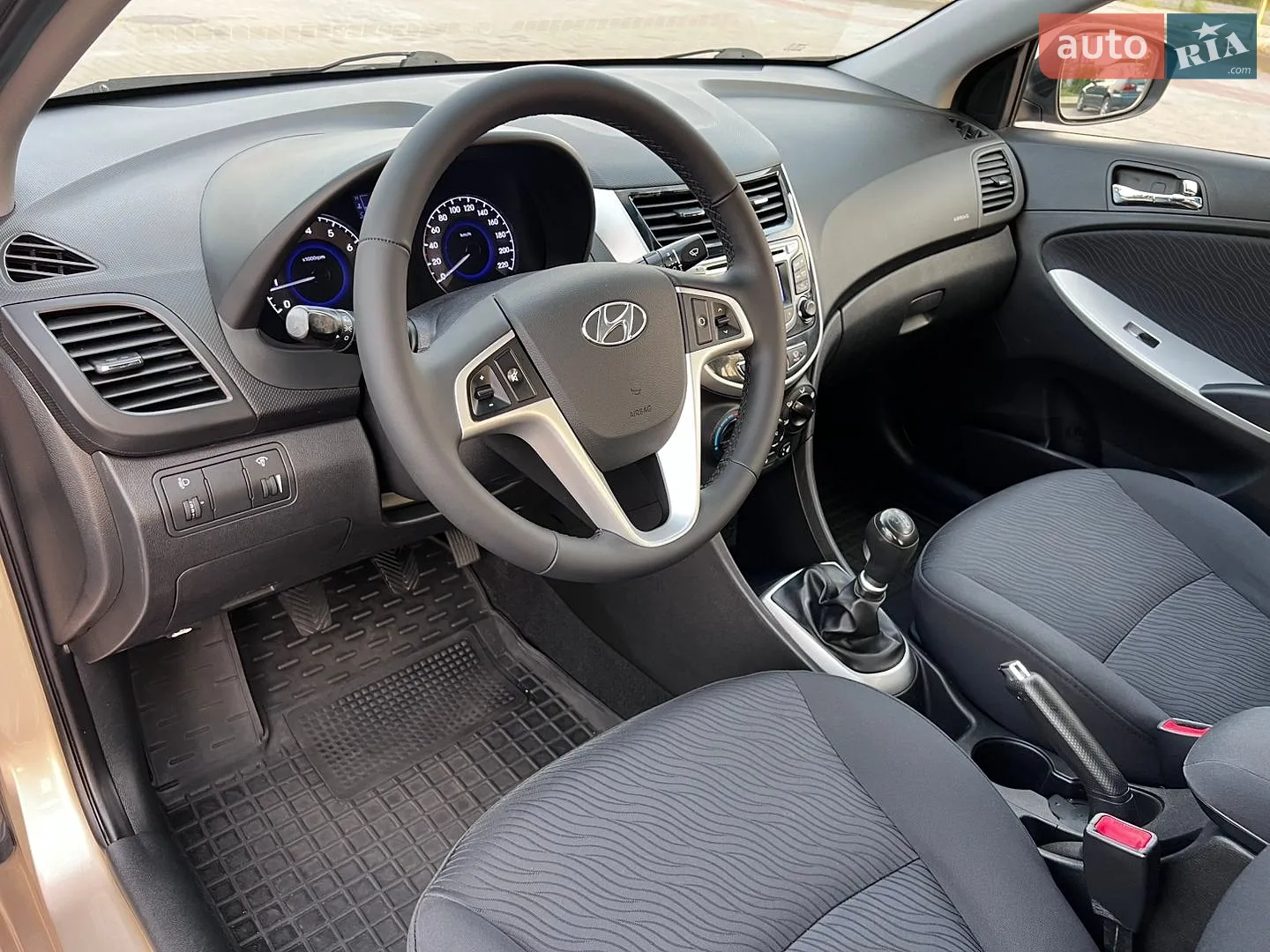 2012 Hyundai Accent - мініатюра 15