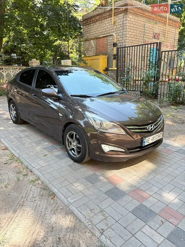 2016 Hyundai Accent - мініатюра 16