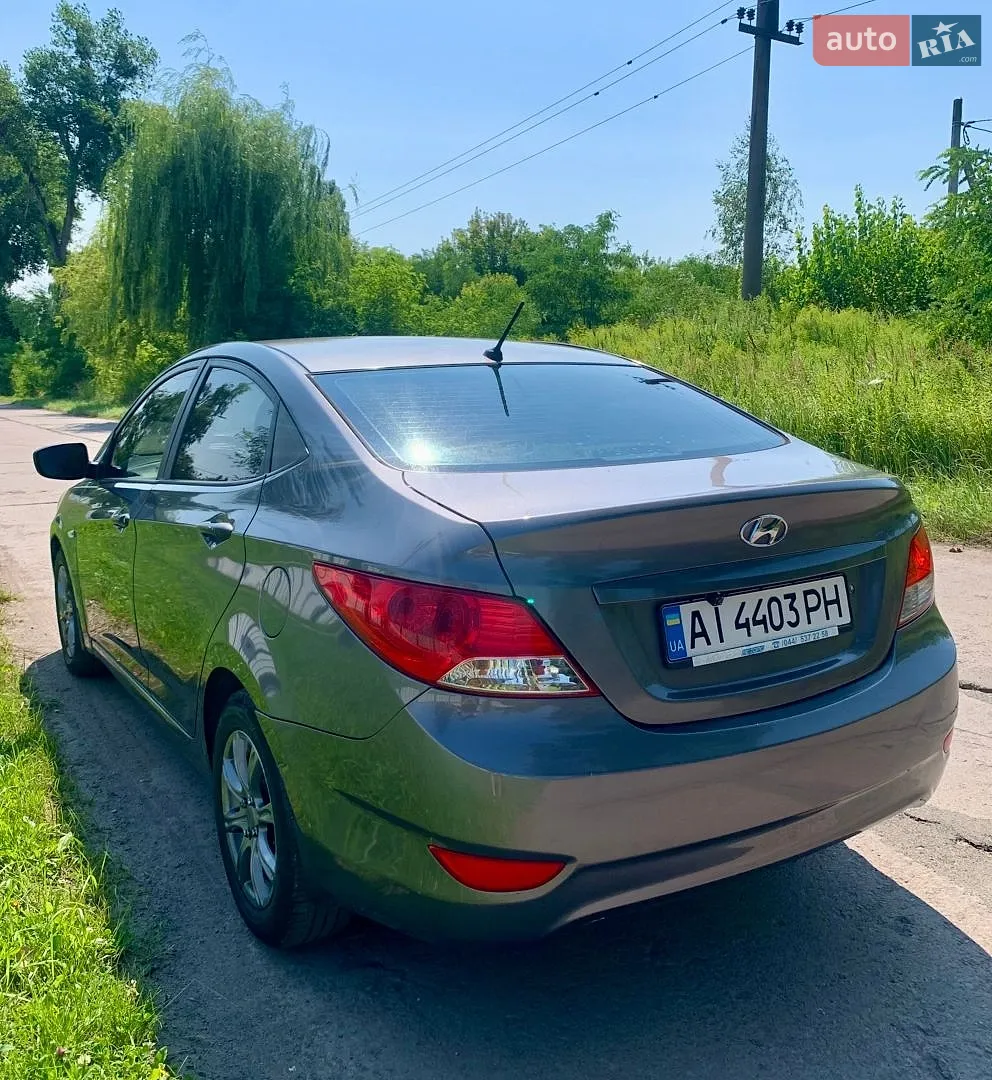 2011 Hyundai Accent - мініатюра 4